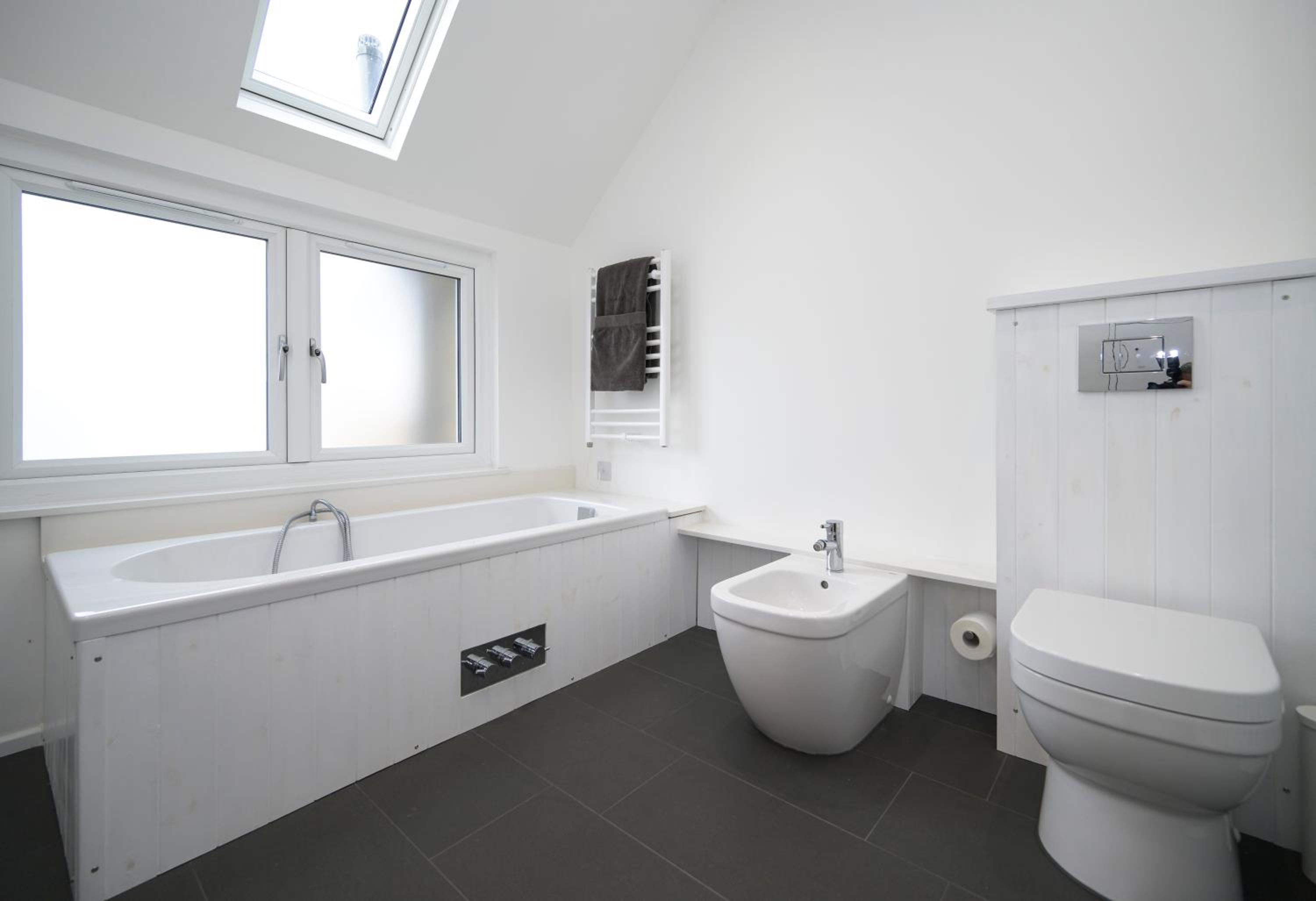 Pilots Lodge by Deal Castle with free parking