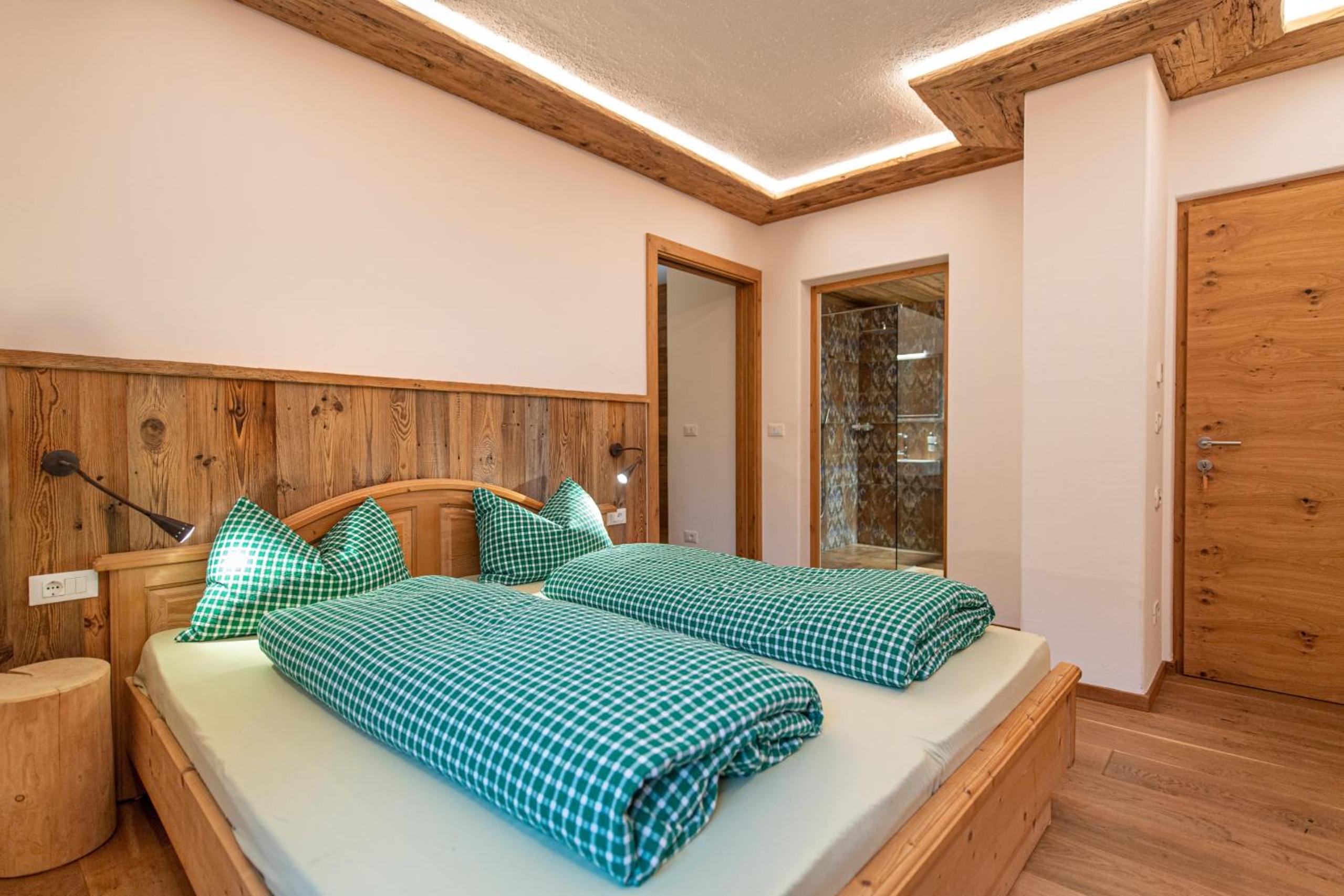 Agriturismo Apartments Tuene