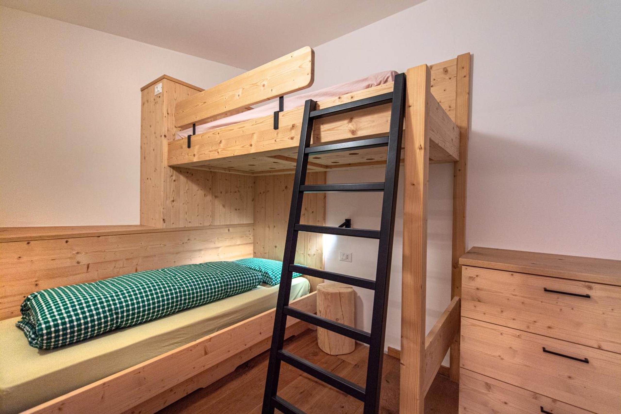 Agriturismo Apartments Tuene