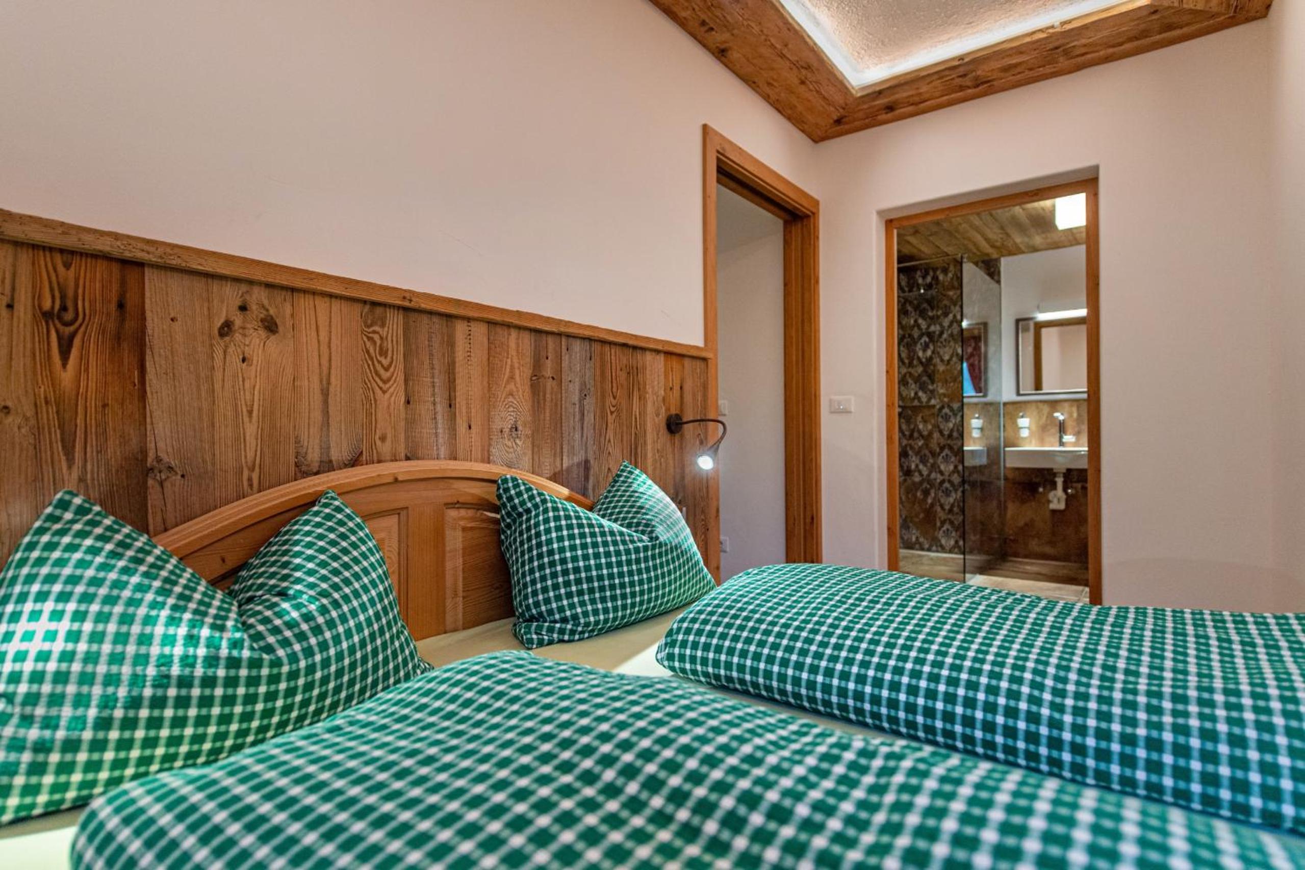 Agriturismo Apartments Tuene