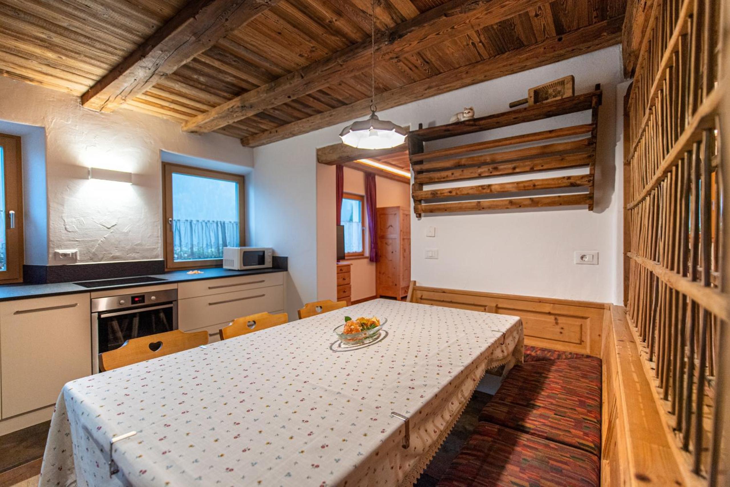 Agriturismo Apartments Tuene