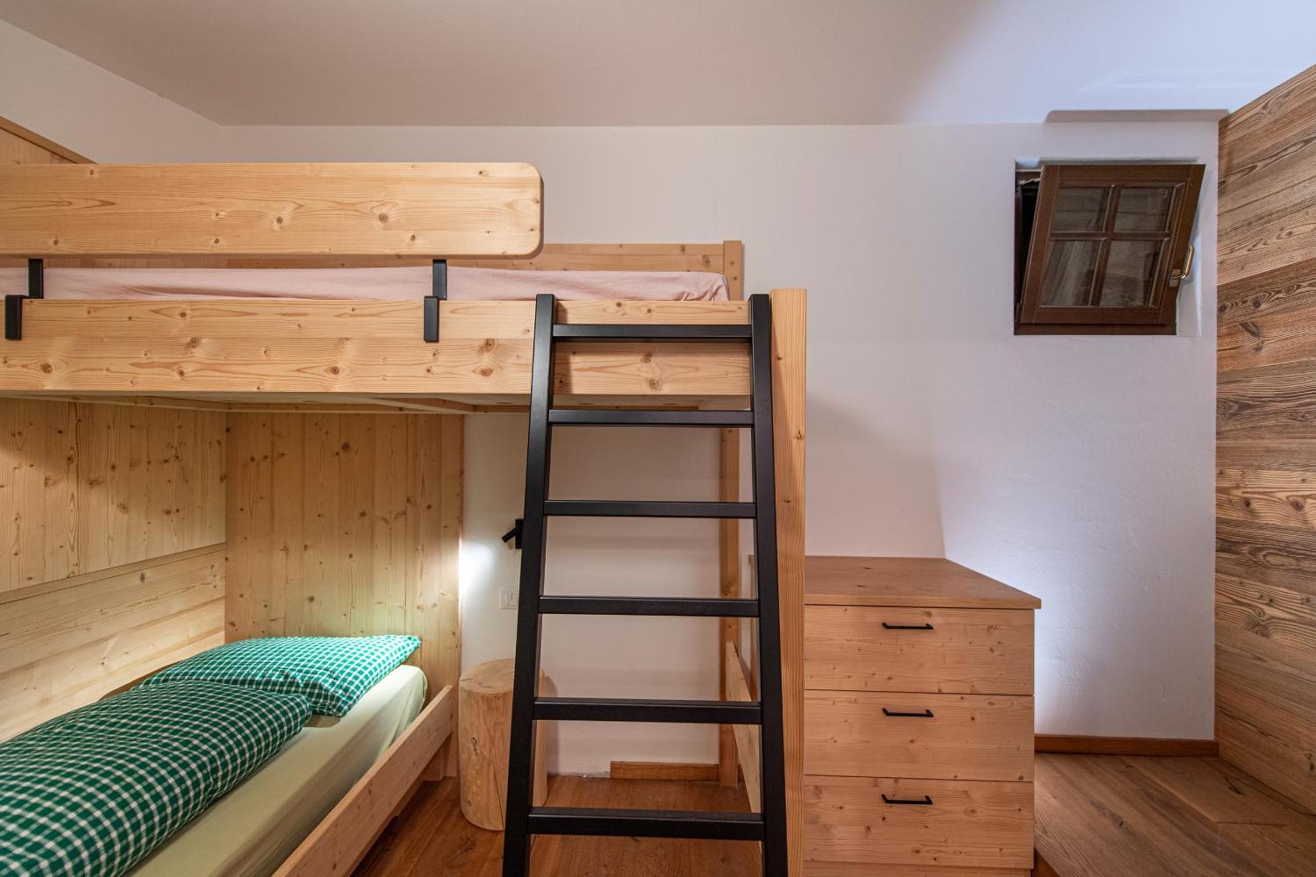 Agriturismo Apartments Tuene