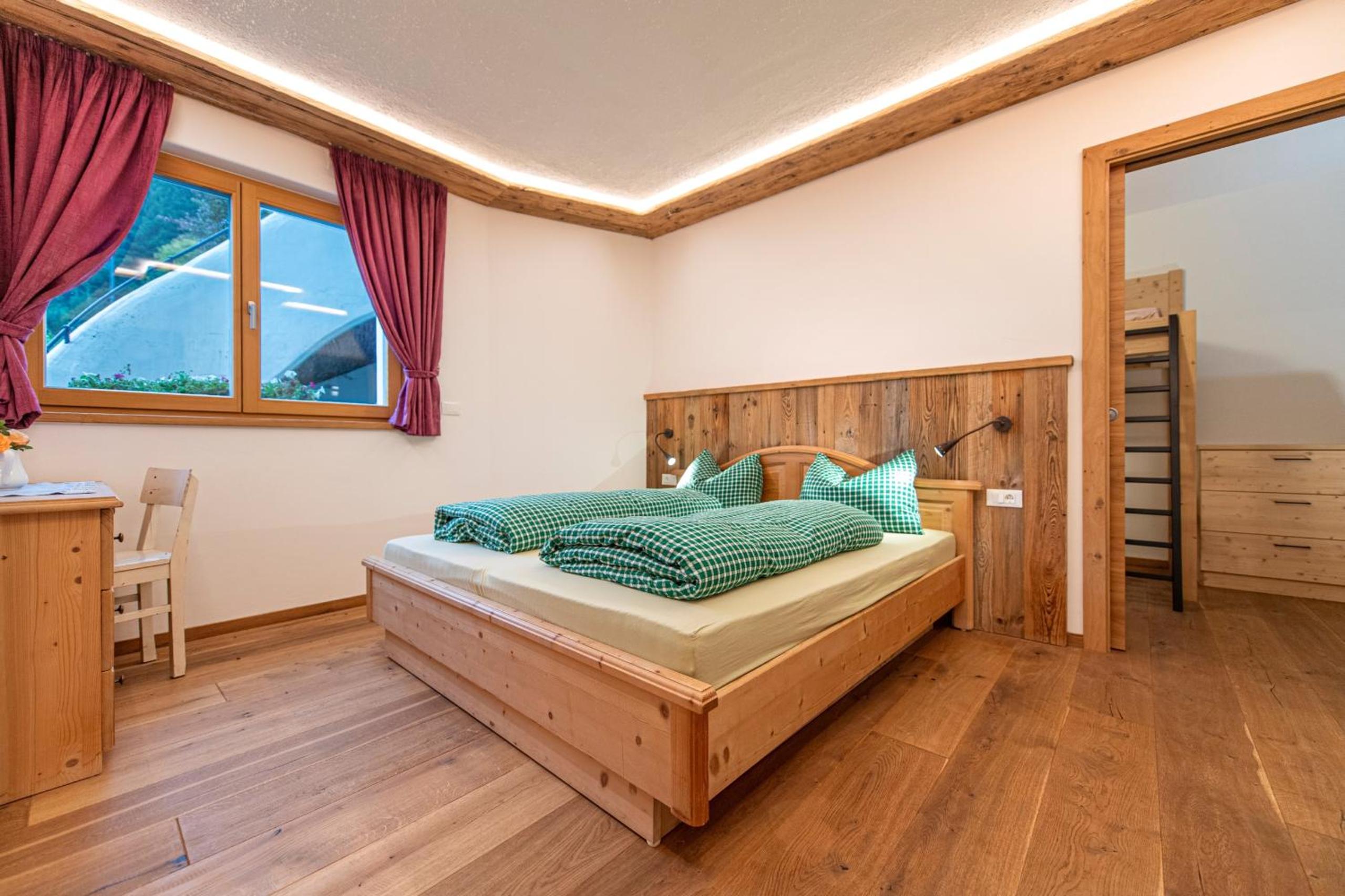 Agriturismo Apartments Tuene