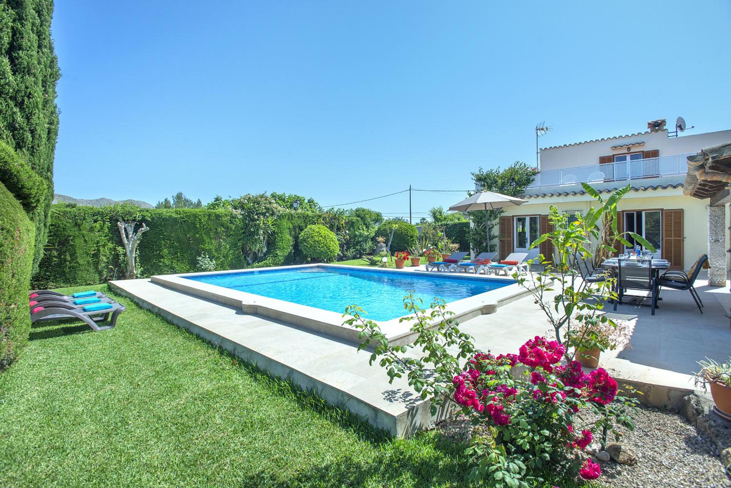 Owl Booking Villa El Crever - Family and Friends photo 3
