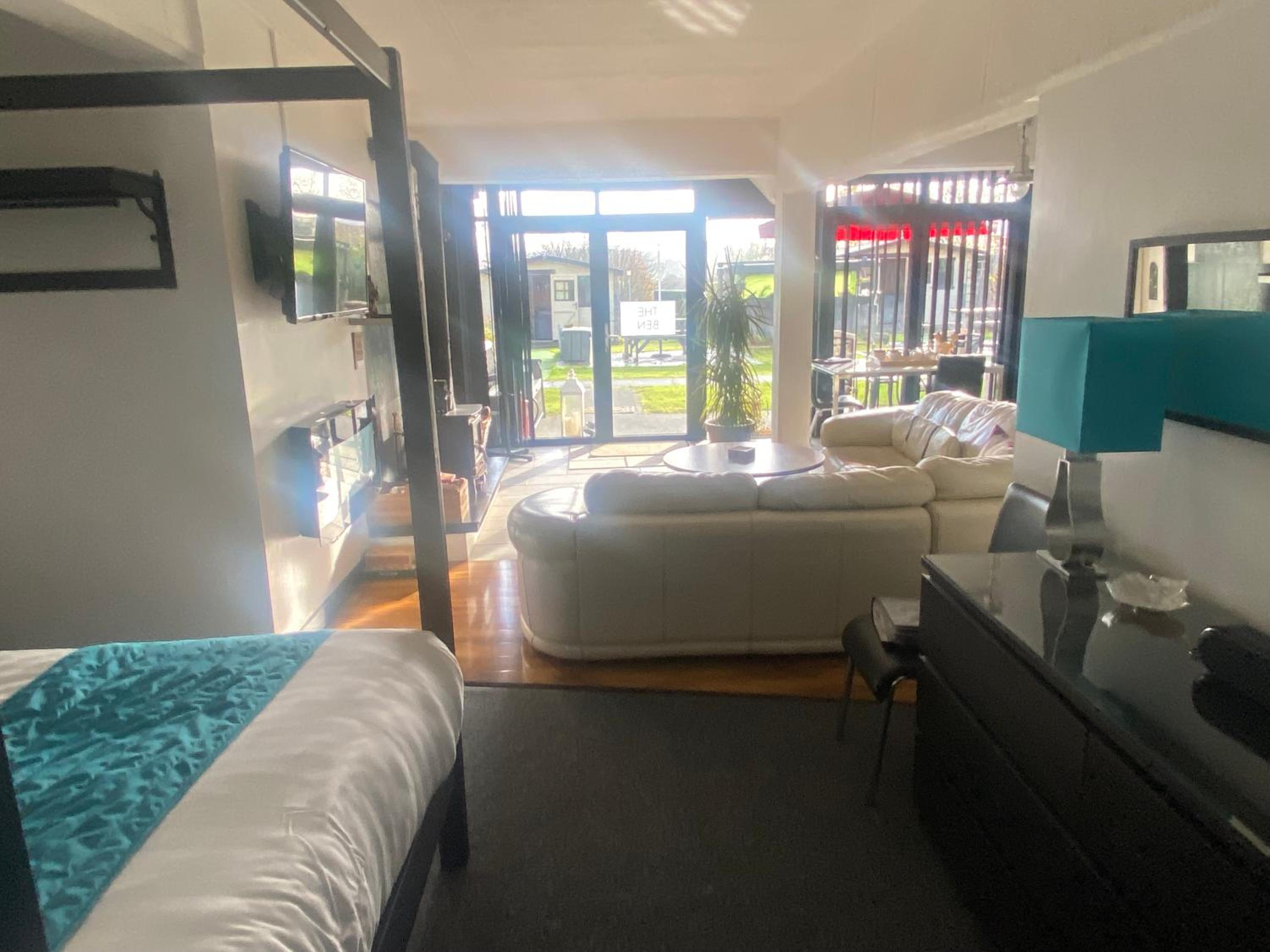 loch lomond apartments view 4
