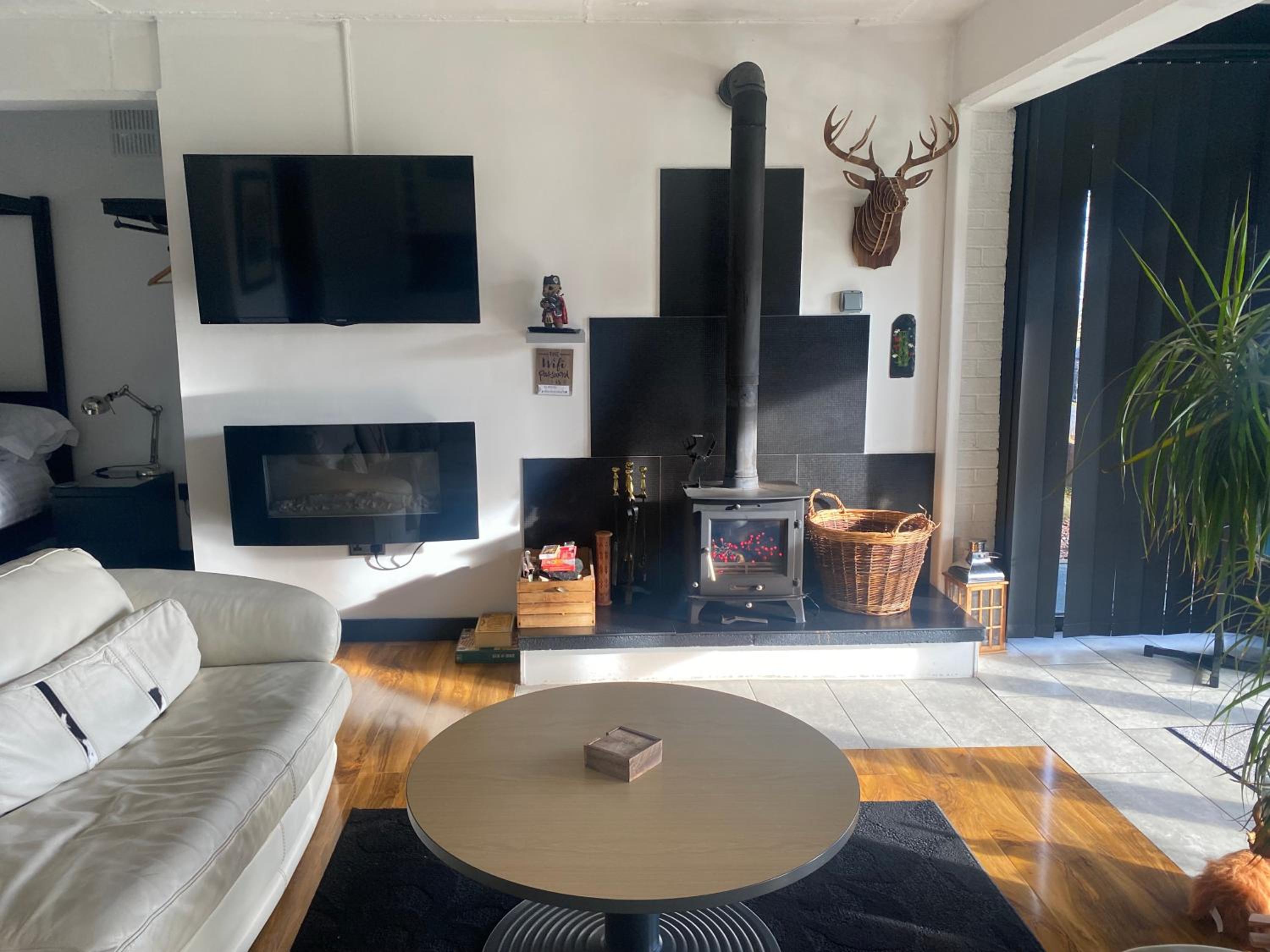 loch lomond apartments view 3
