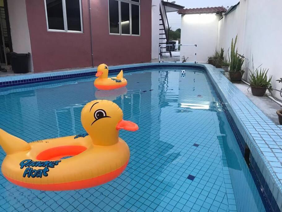 Bungalow with Private pool at Kajang Sg Chua photo 1