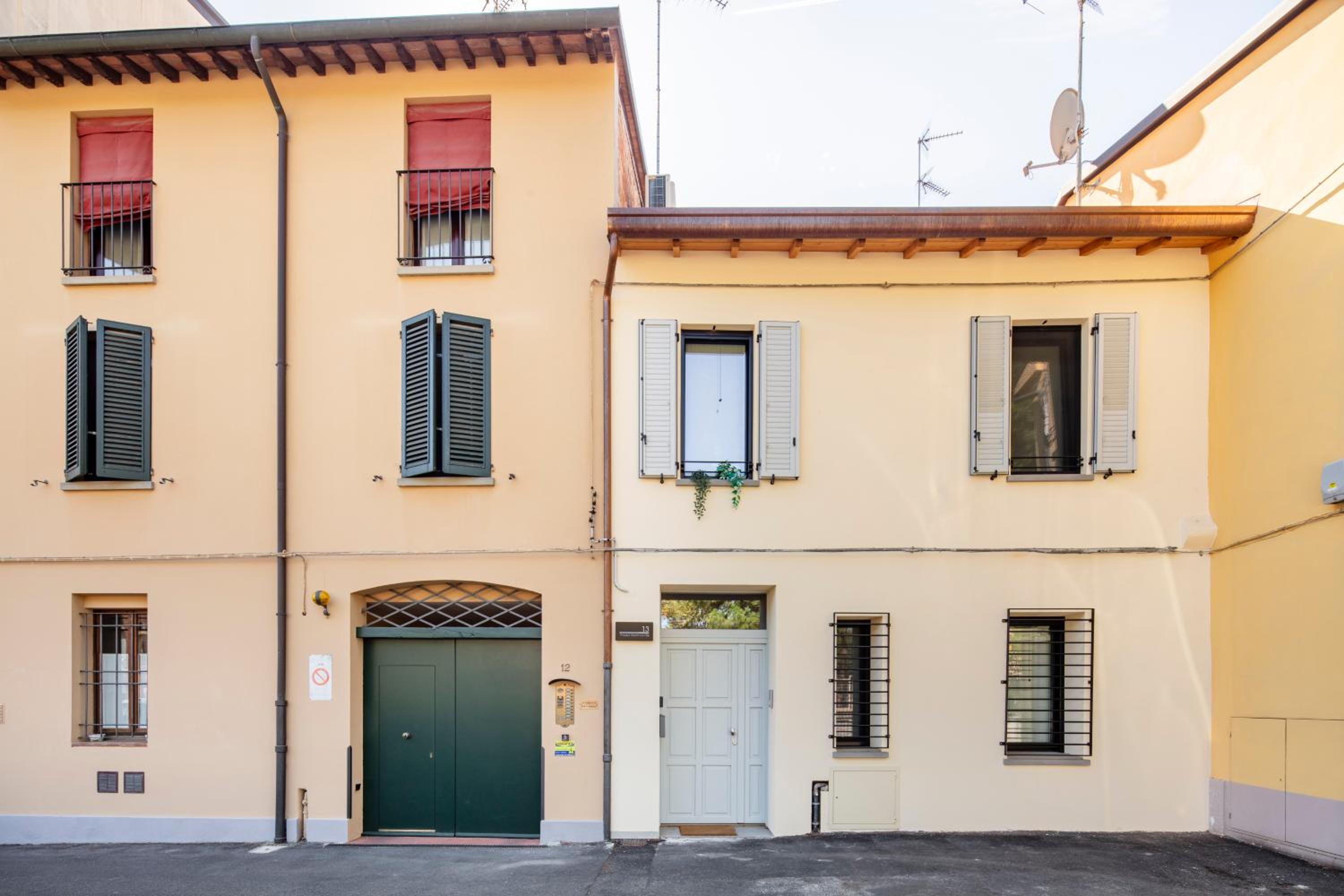 Piazza Savonarola 13, photo 25