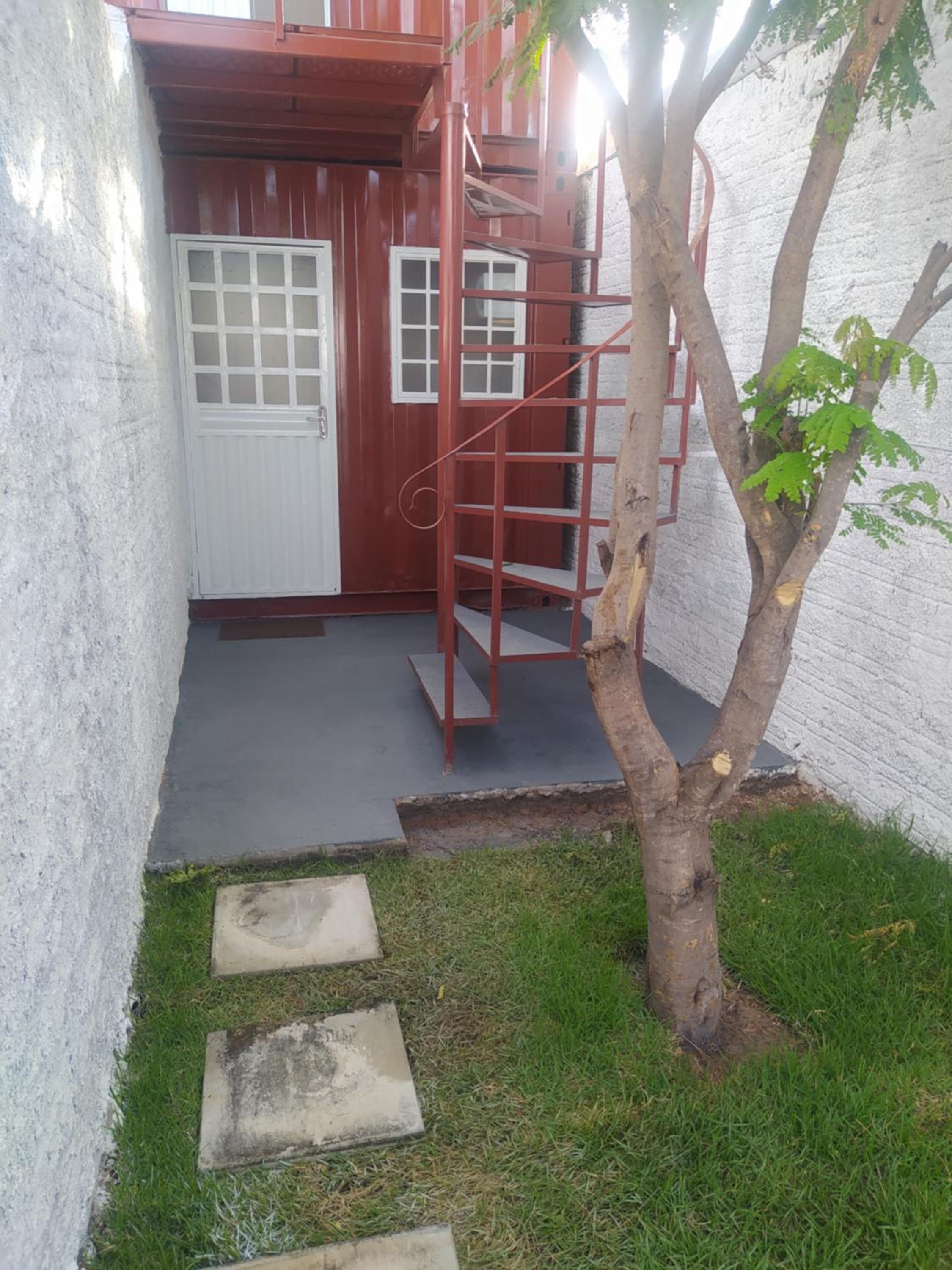 Container LB PONU view 3