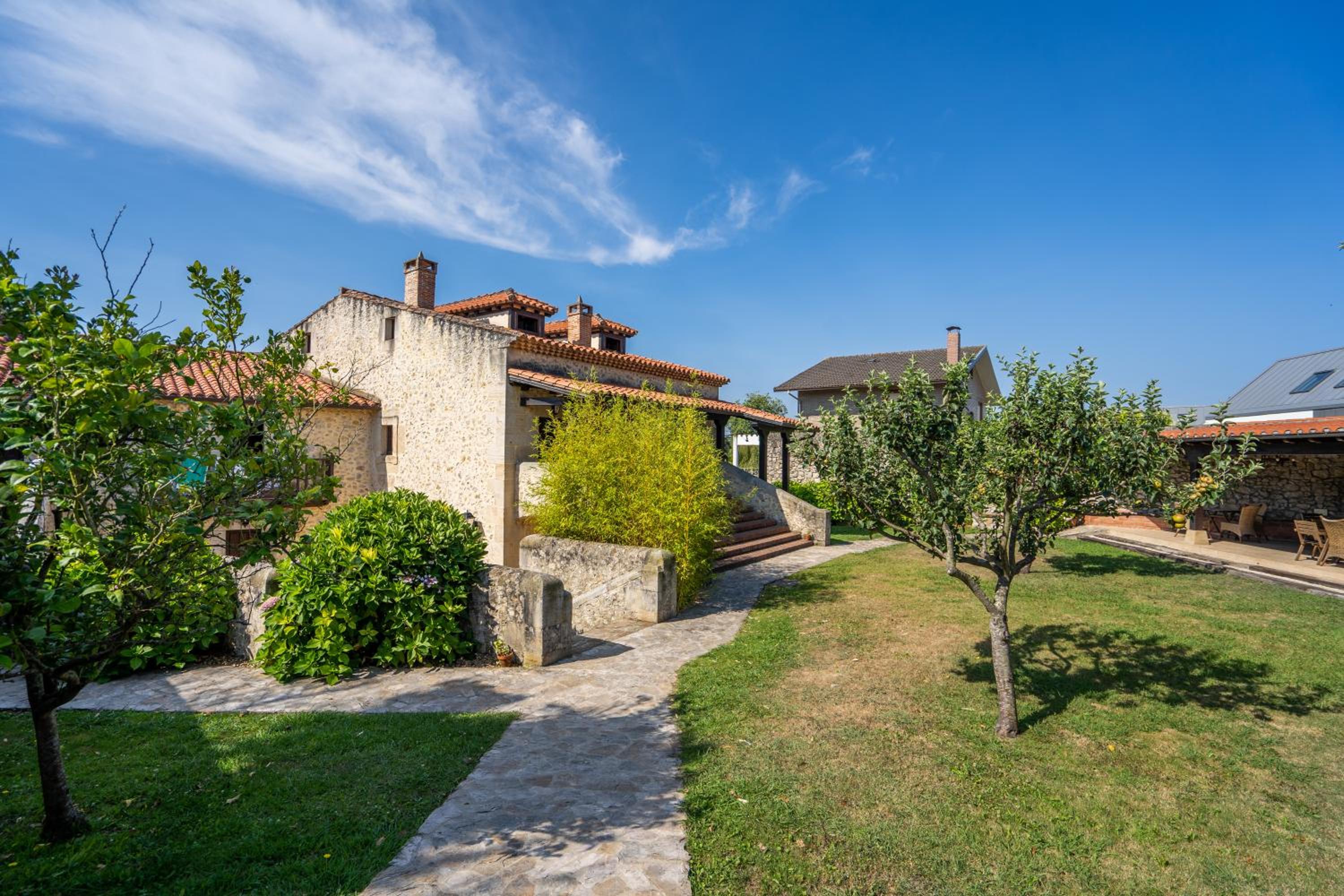 Apartamentos Rurales El Lagar de Somo
