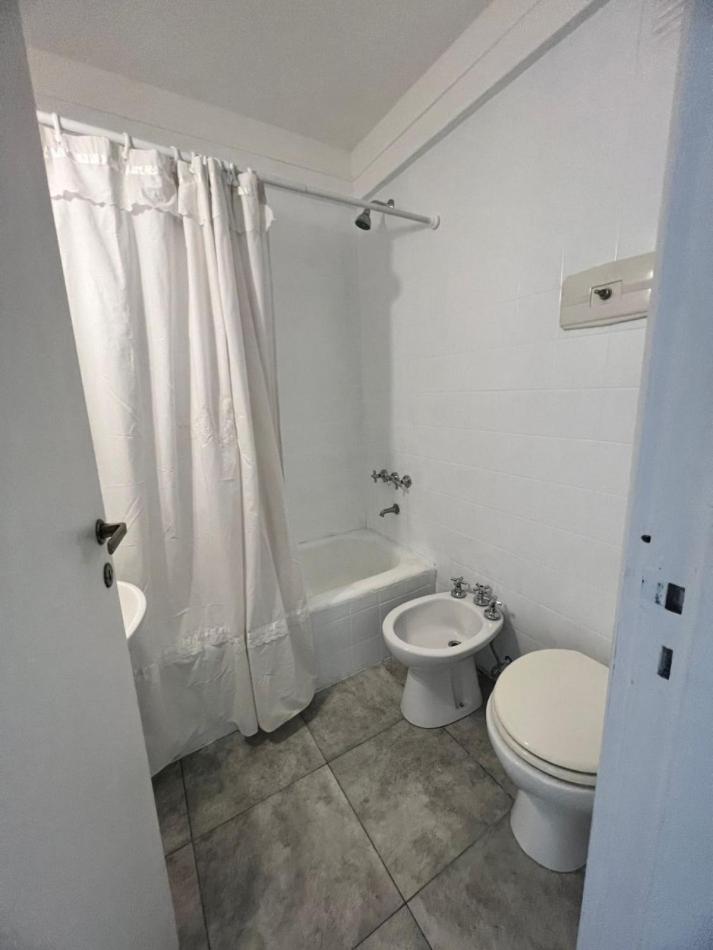 Departamento Indomito- Zona Guemes - Cochera Cubierta