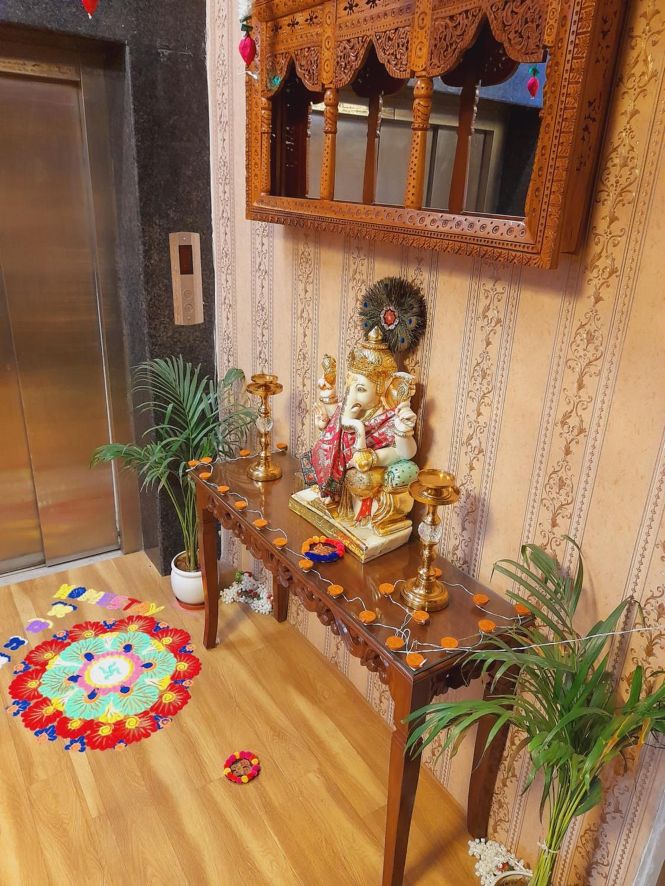 Homestay at Kashmiri Gate Metro & Old Delhi Railway Station