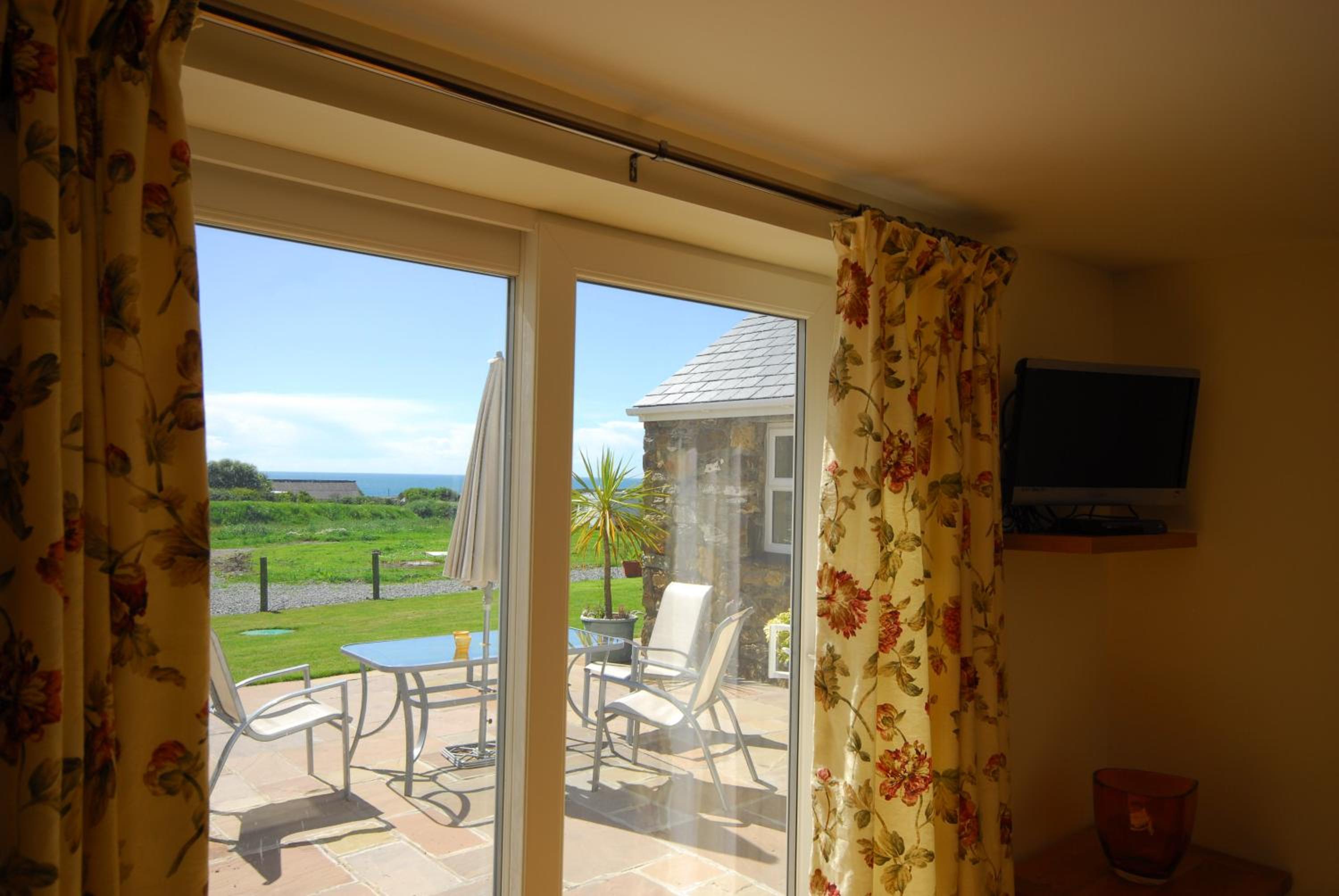 Gadlys Cottage Sea Views Dog Friendly view 5