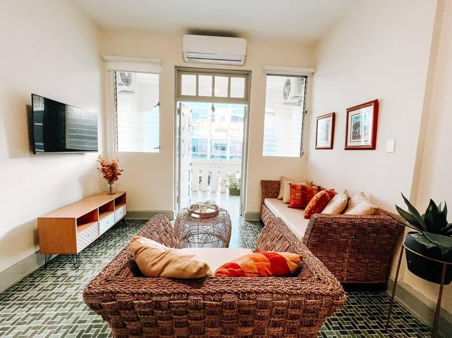 Picaflor 2 Historic Bright & Cozy Apt @ Miramar view 4