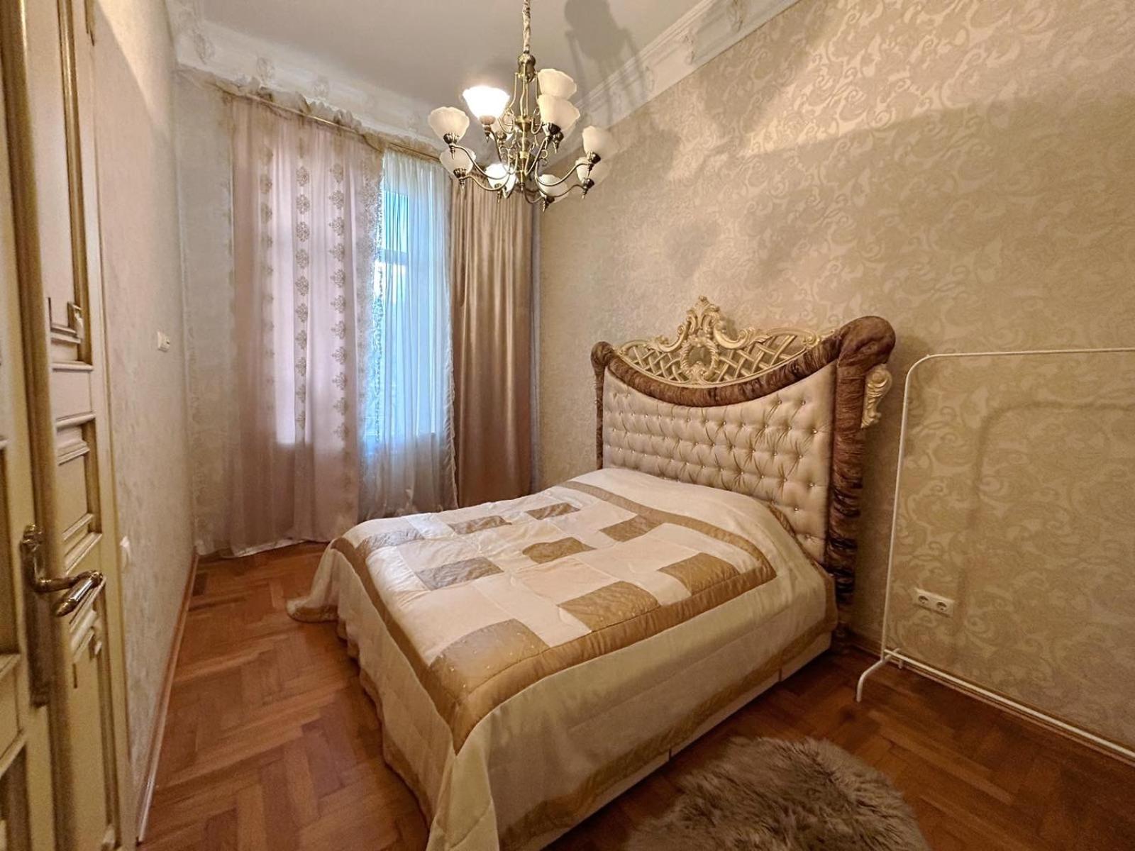 GoldenApartmentLviv