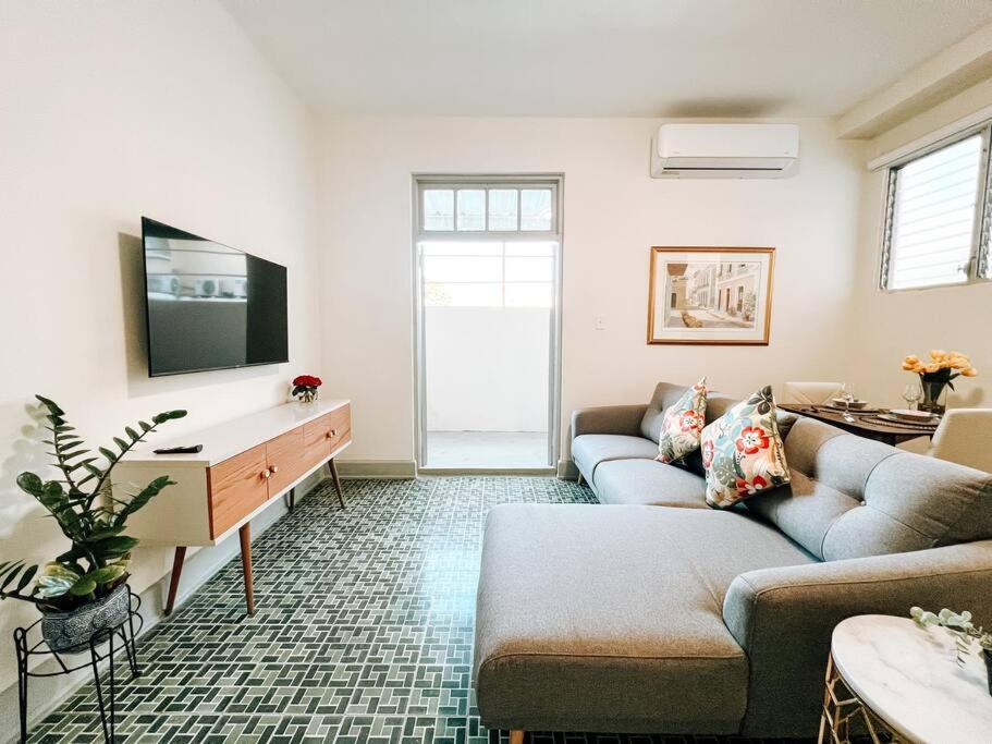 Picaflor 3 Home Style Apt W/ Futon Bed @ Miramar view 3