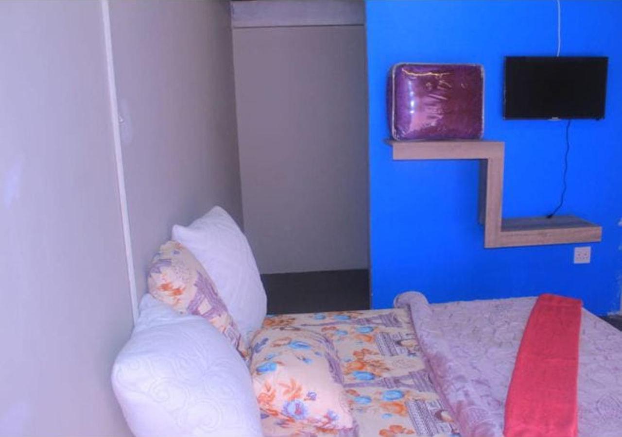Photo 13