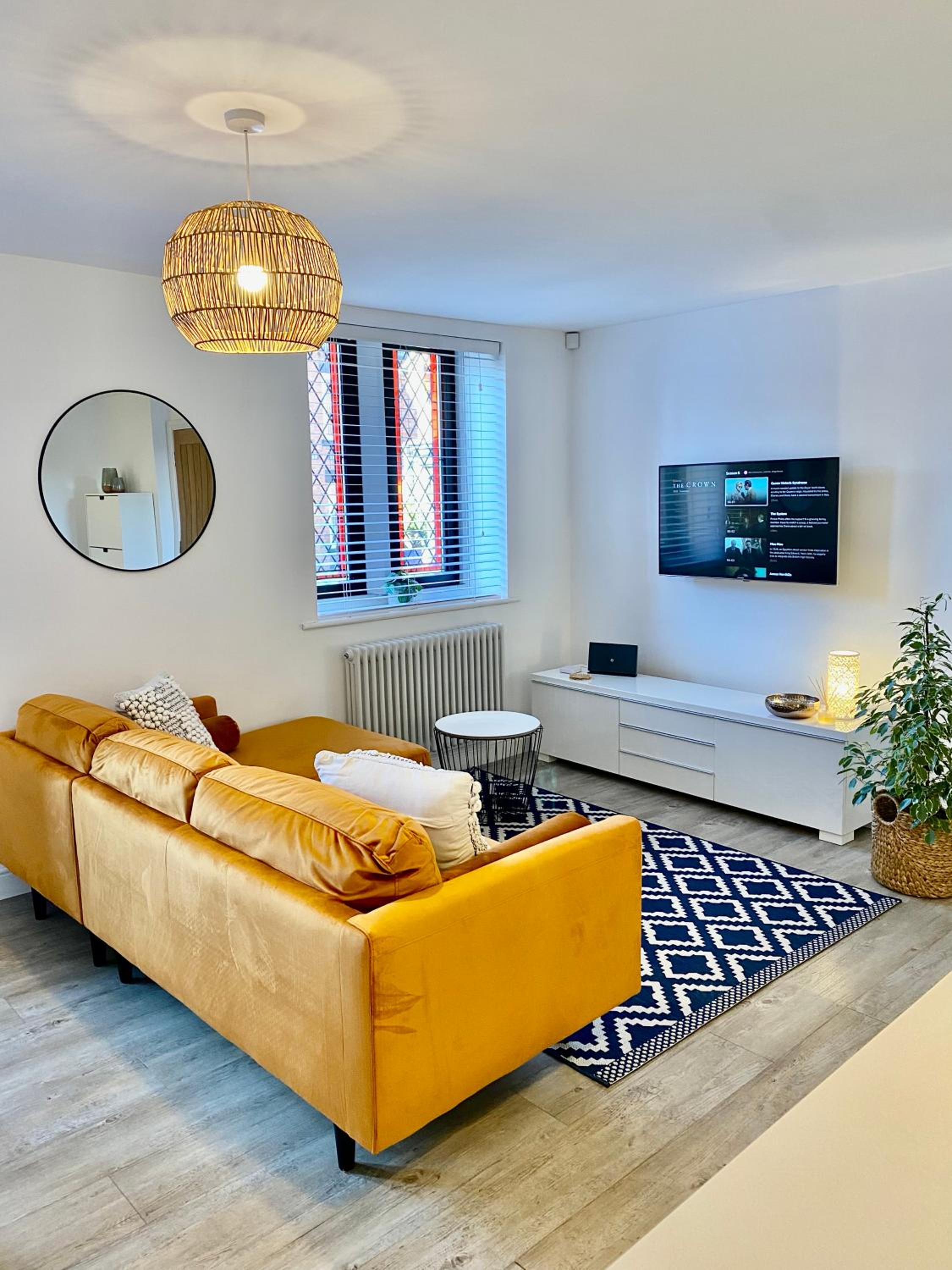 Boutique Chapel Apartment within City Walls view 3