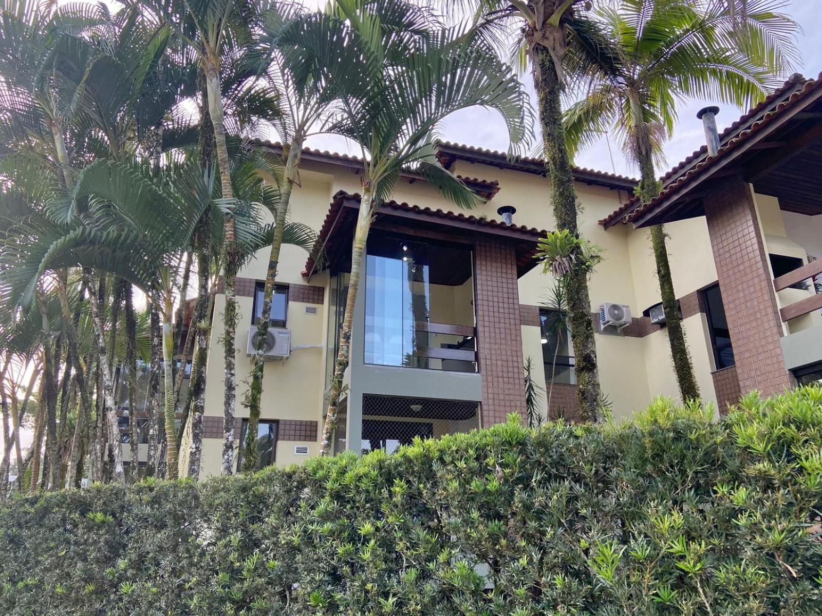 FLAT COM VARANDA E SERVIÇOS NO RIVIERA GREEN