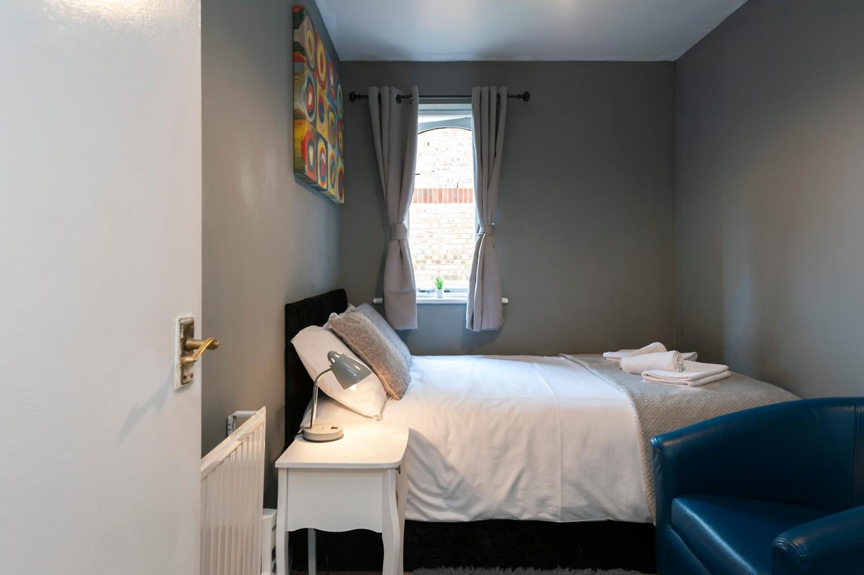 Cosy 2 BDR Flat with Free Parking close to Tower Bridge