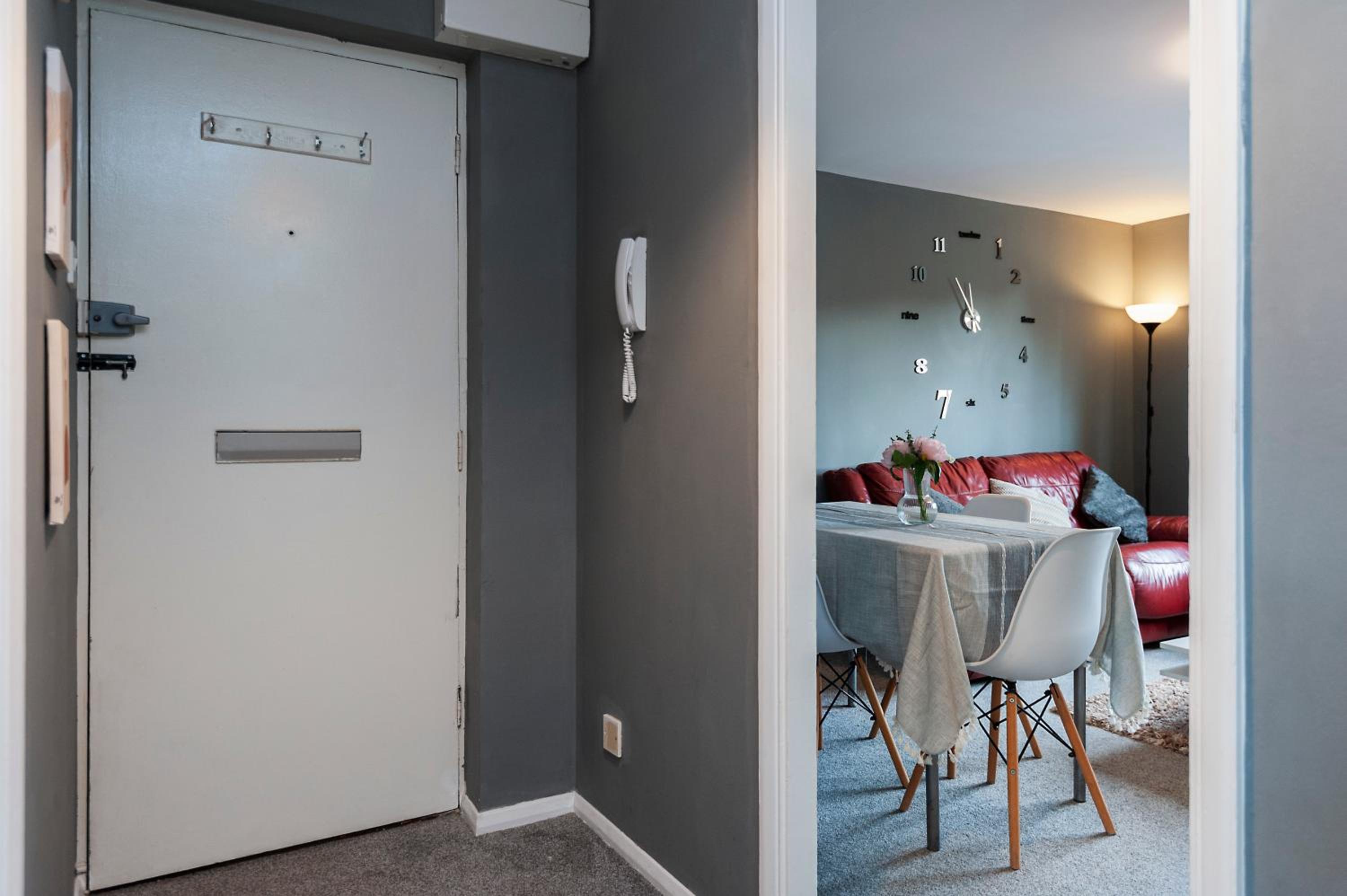 Cosy 2 BDR Flat with Free Parking close to Tower Bridge