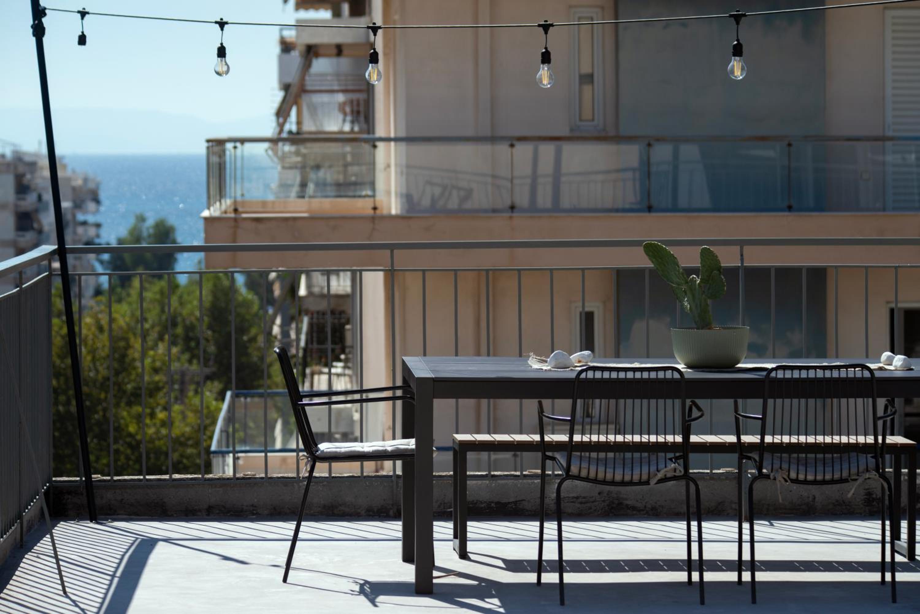 One Shade of Grey Loft with Private Terrace