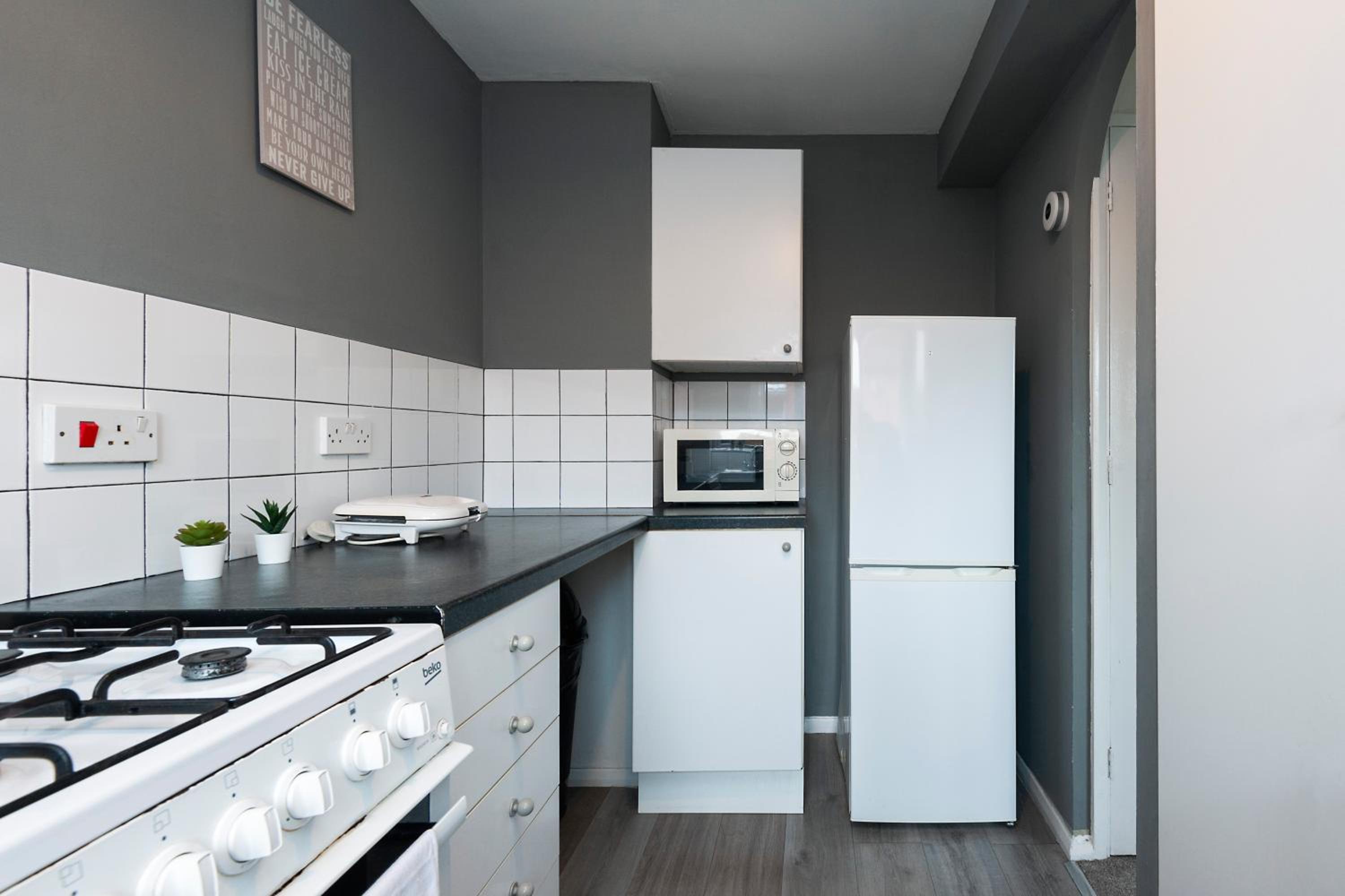 Cosy 2 BDR Flat with Free Parking close to Tower Bridge