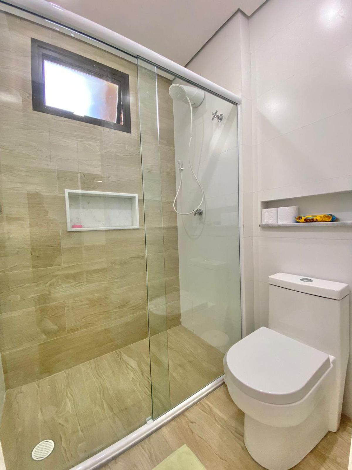 FLAT COM VARANDA E SERVIÇOS NO RIVIERA GREEN