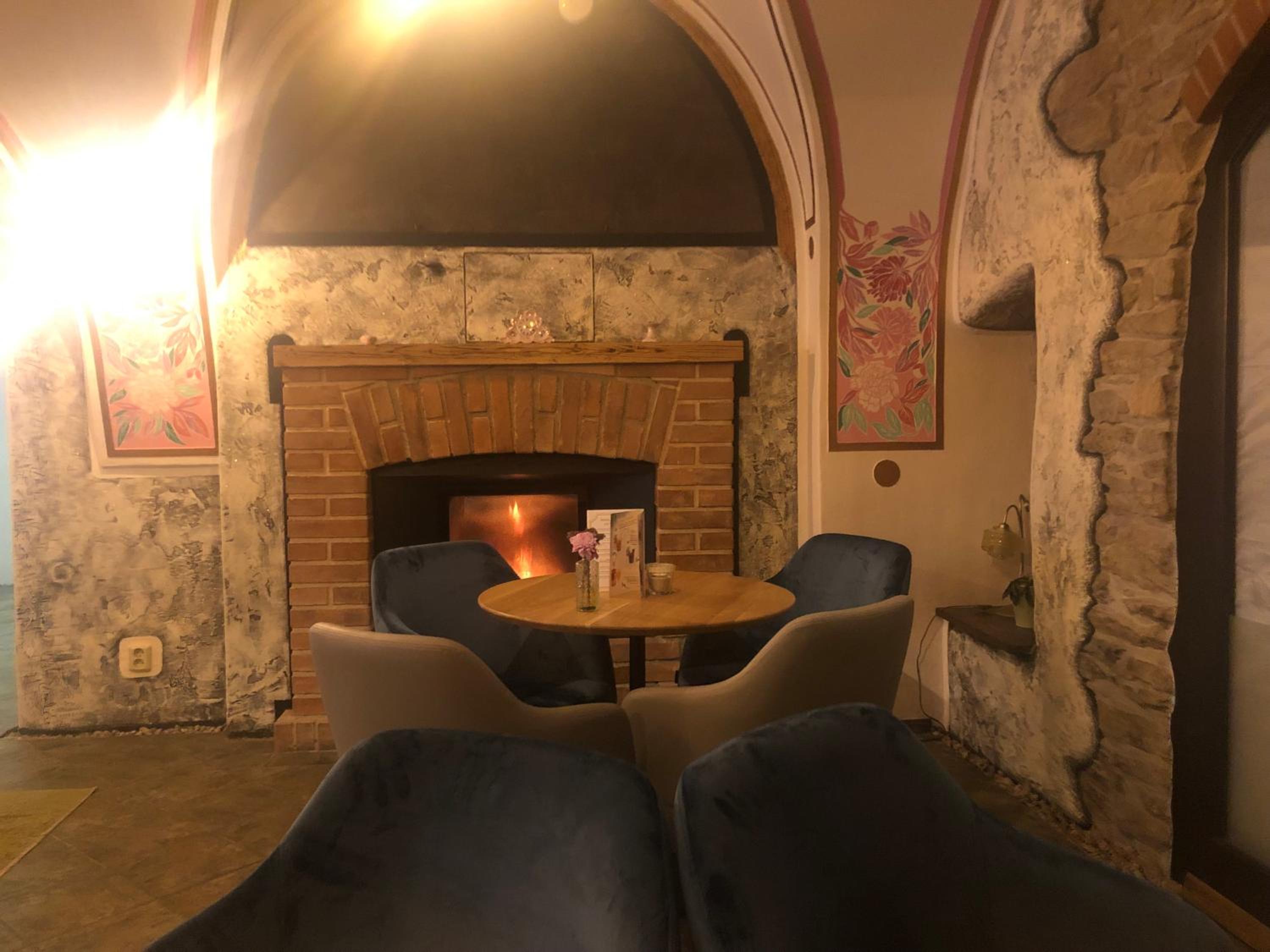 Photo 16