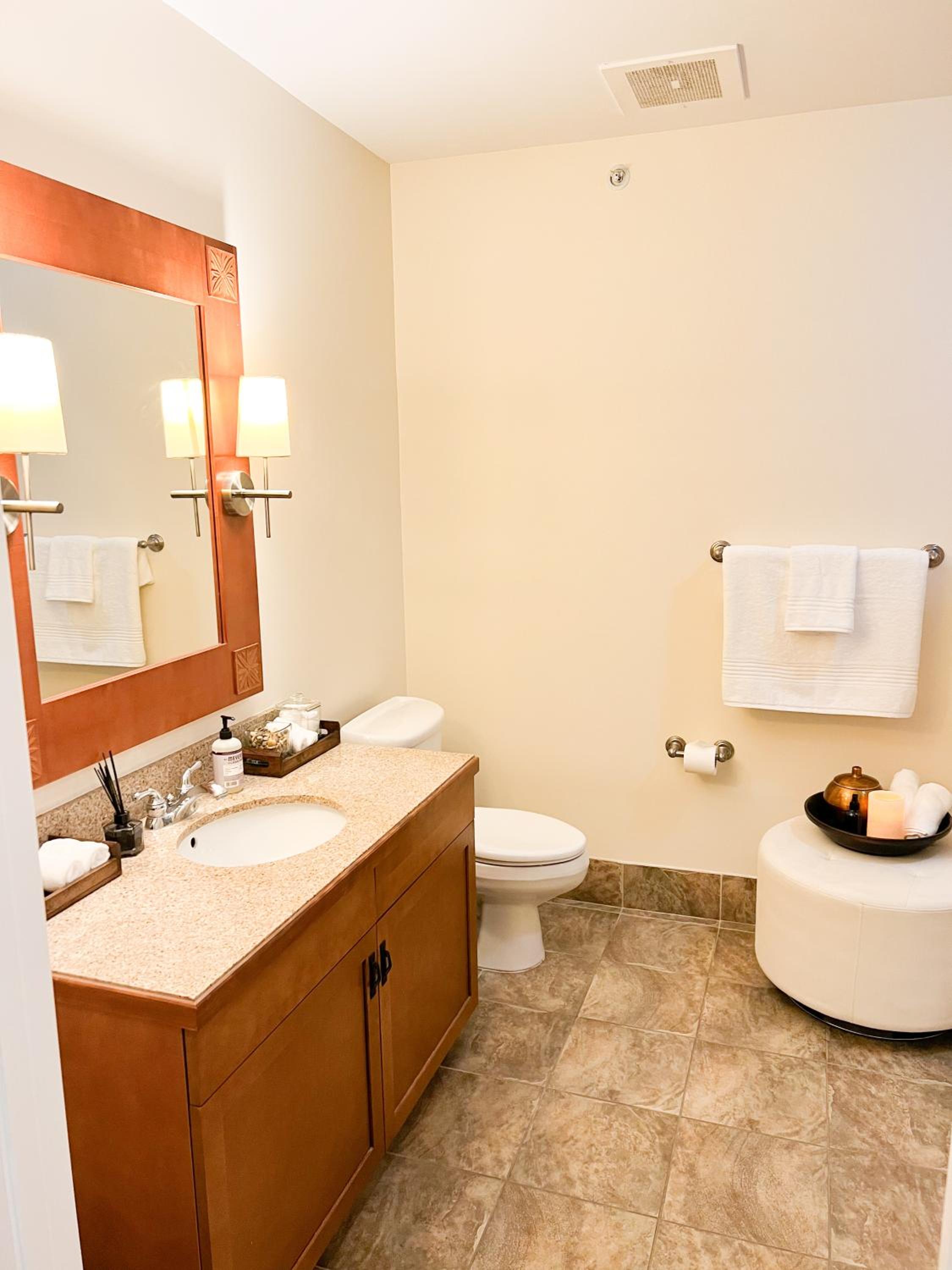 Cozy Mountain View Condo - Property Image 12