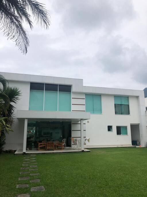 Beautiful house: your choice