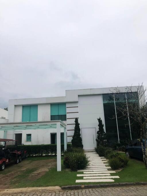 Beautiful house: your choice