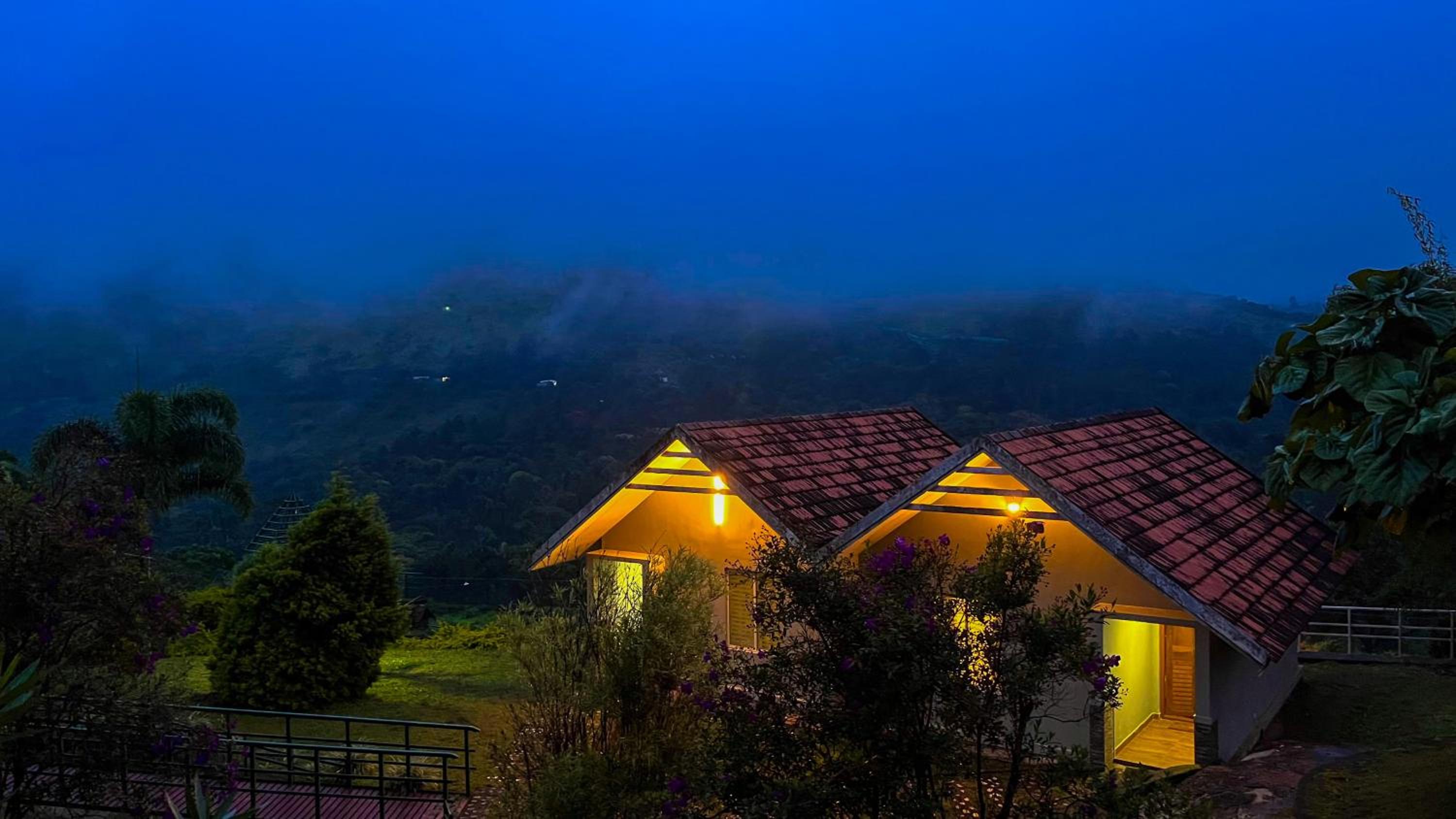 Elenor Cottages