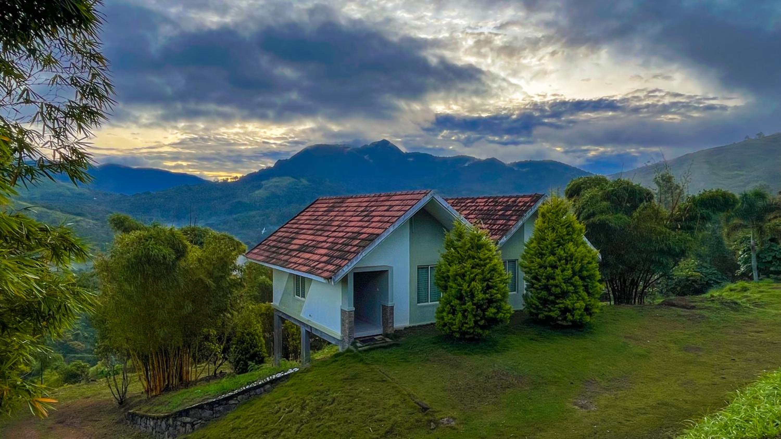 Elenor Cottages