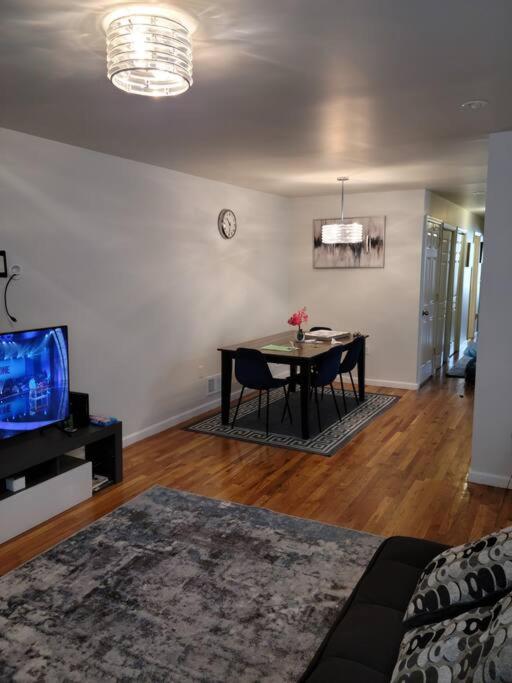 Cozy 3-bedroom family home view 5