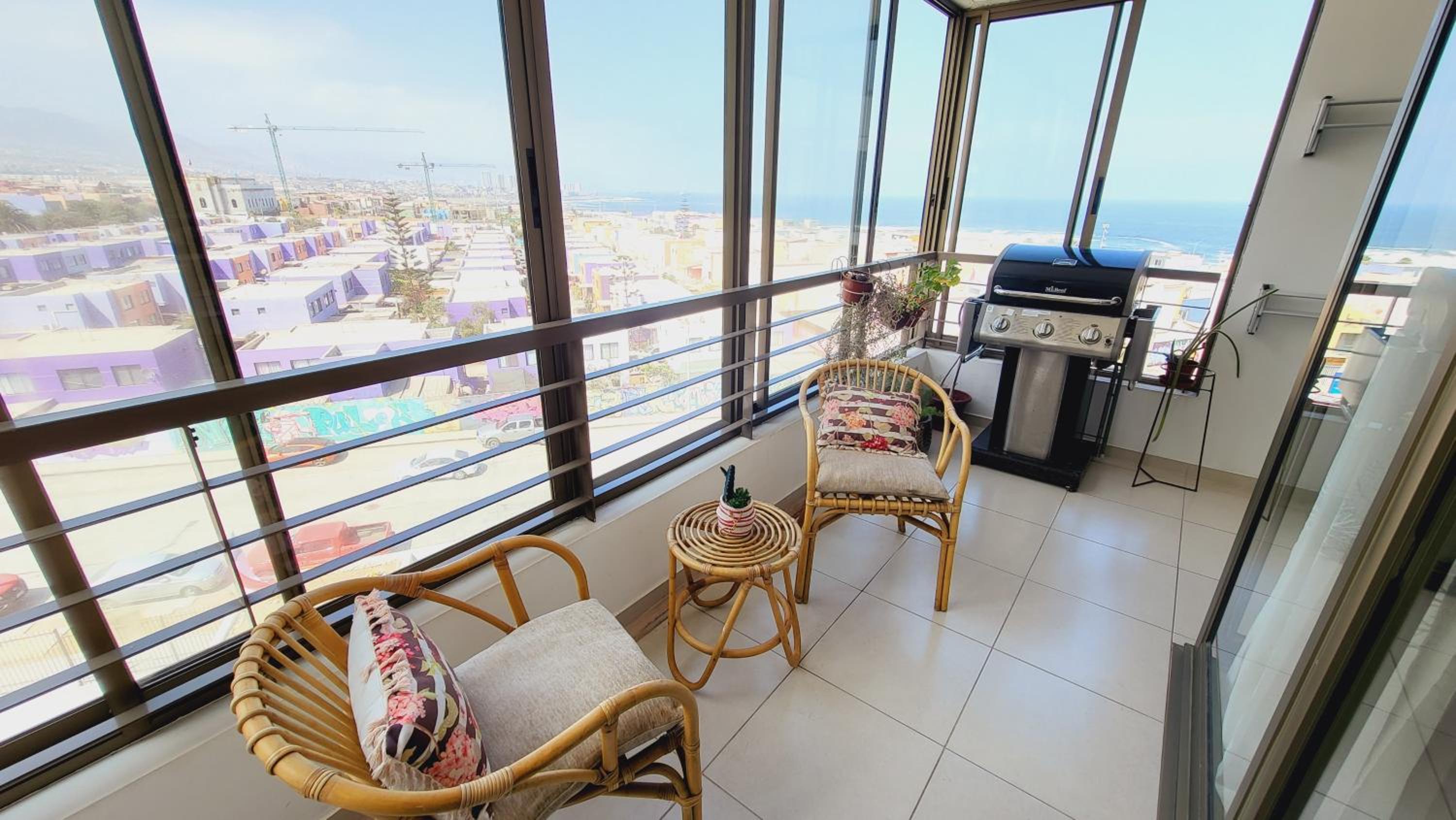 Departamento de Lujo con Terraza y Vista al Mar