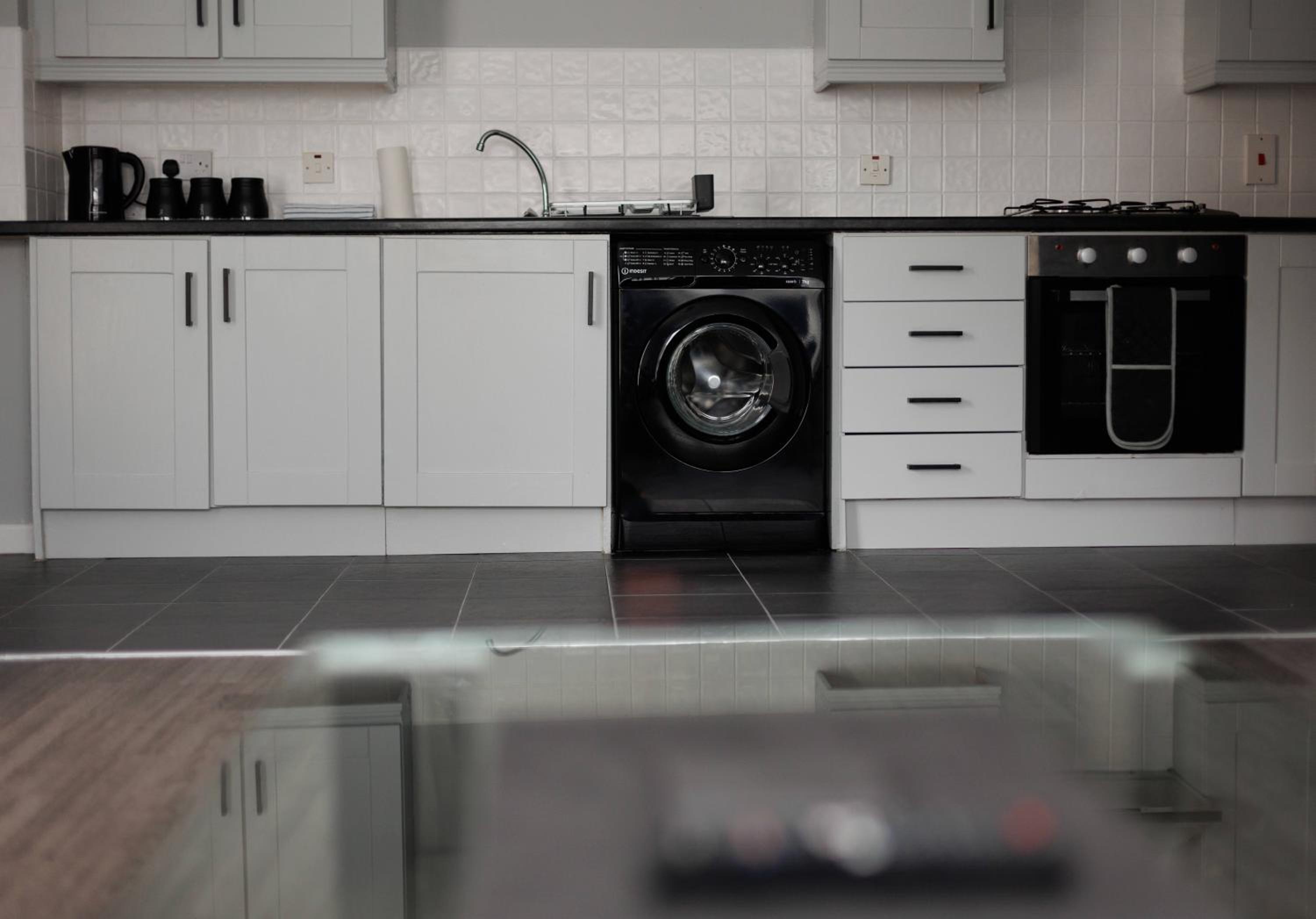2 Bedroom Ground Floor Apartment