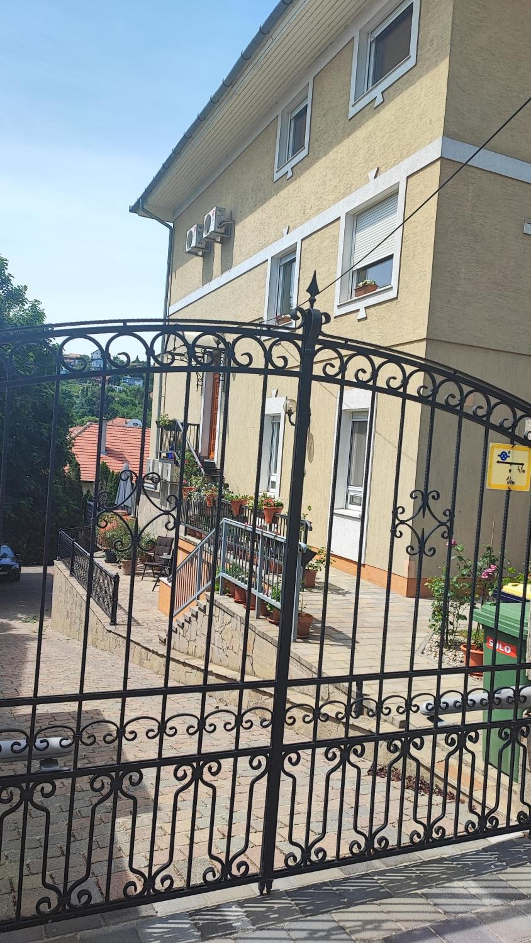 Andy's Apartman view 5