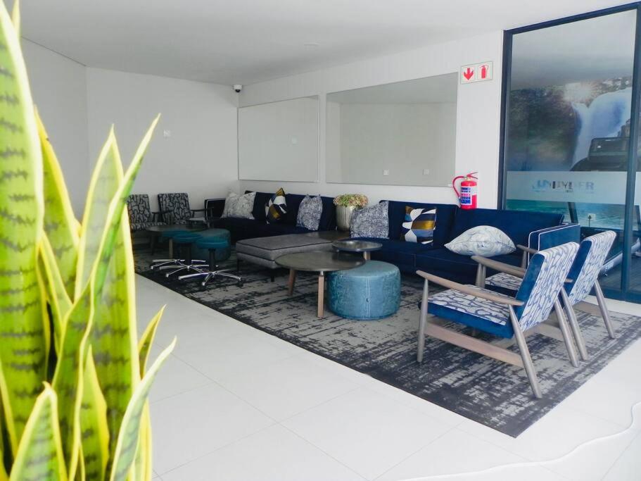 Bounce Modern Home of Comfort 2 view 5