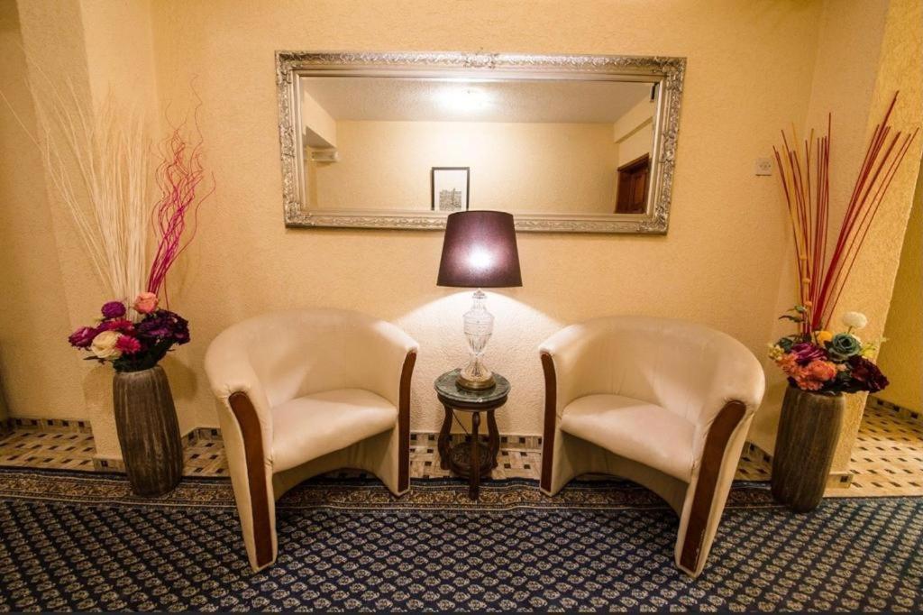 Hotel Ideall - Image 1