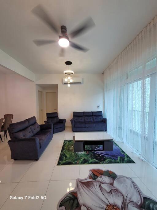 Lee Batu Ferringhi Condominium