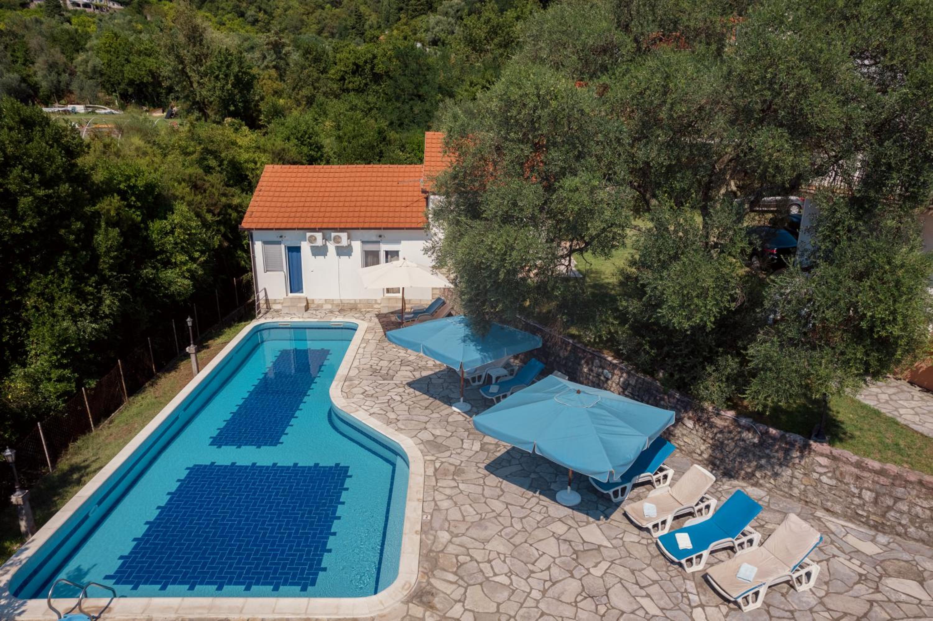 Villa Mia Apartments view 4
