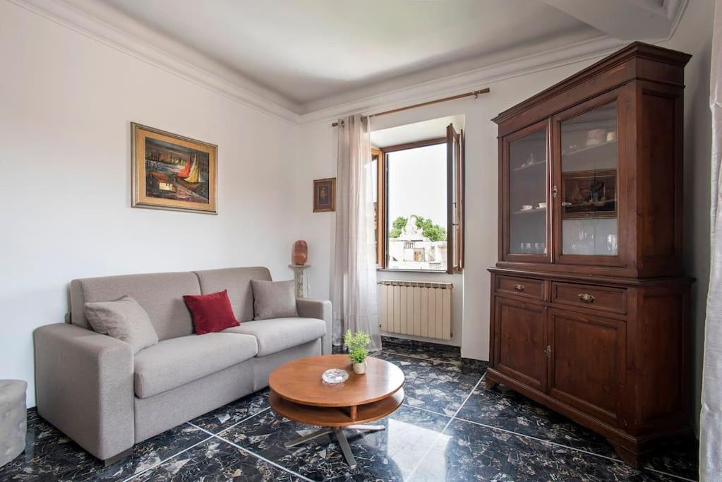 Giudy's House