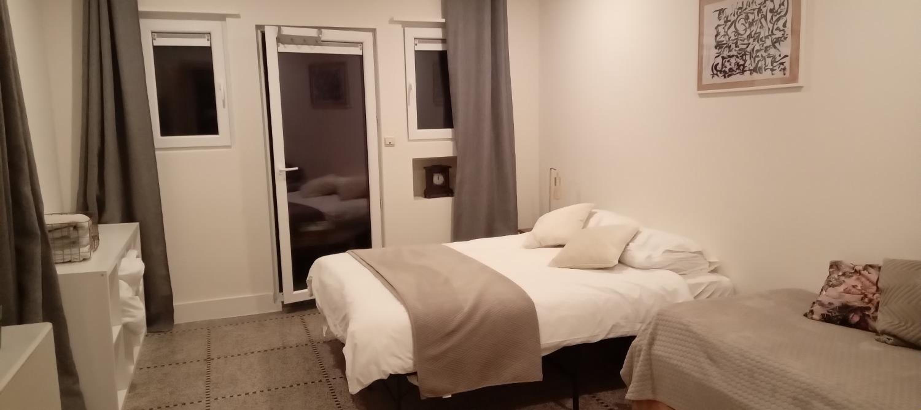 Art Deco - Two bedroom apartment