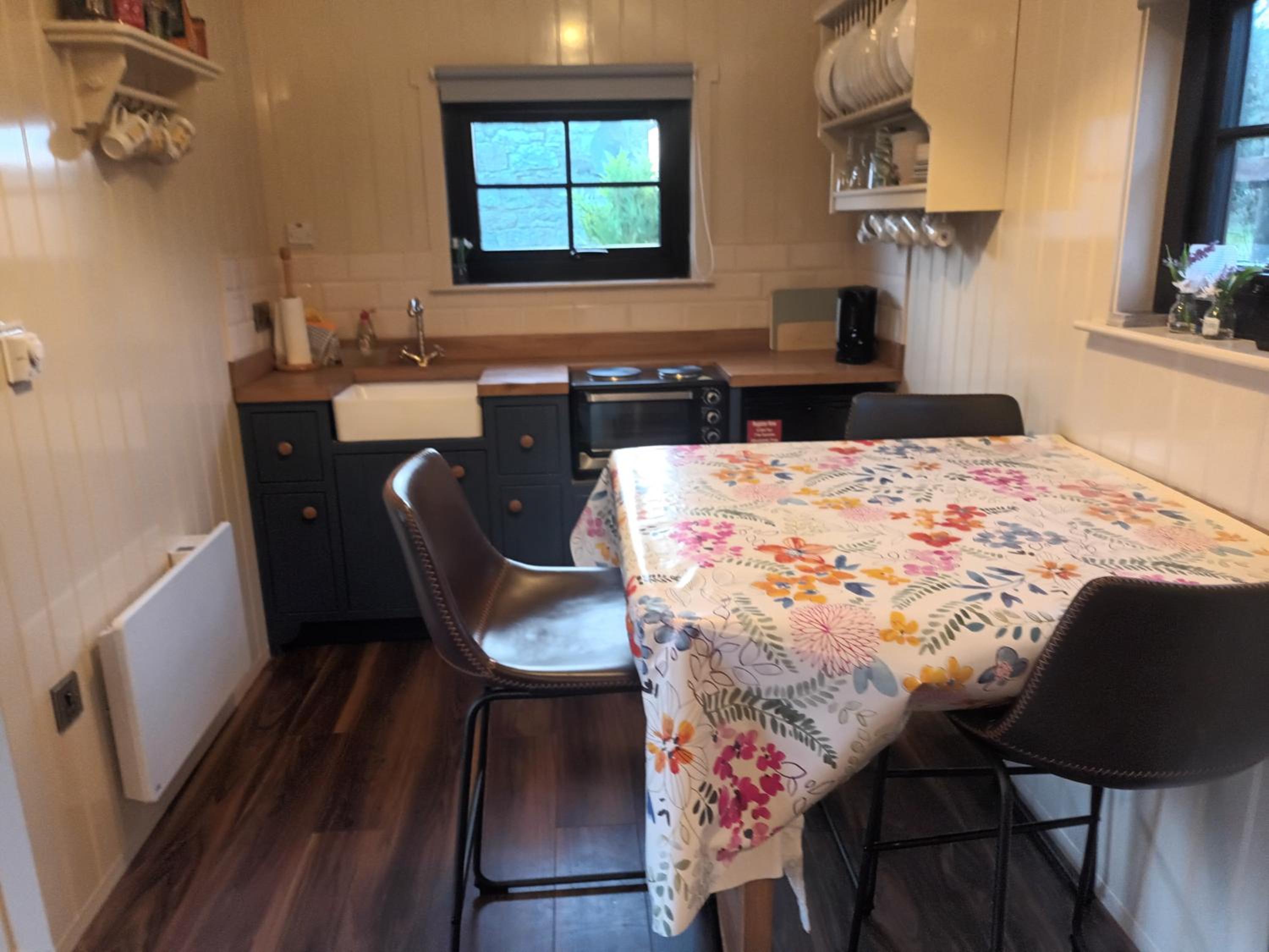 Rathgillen Cabin