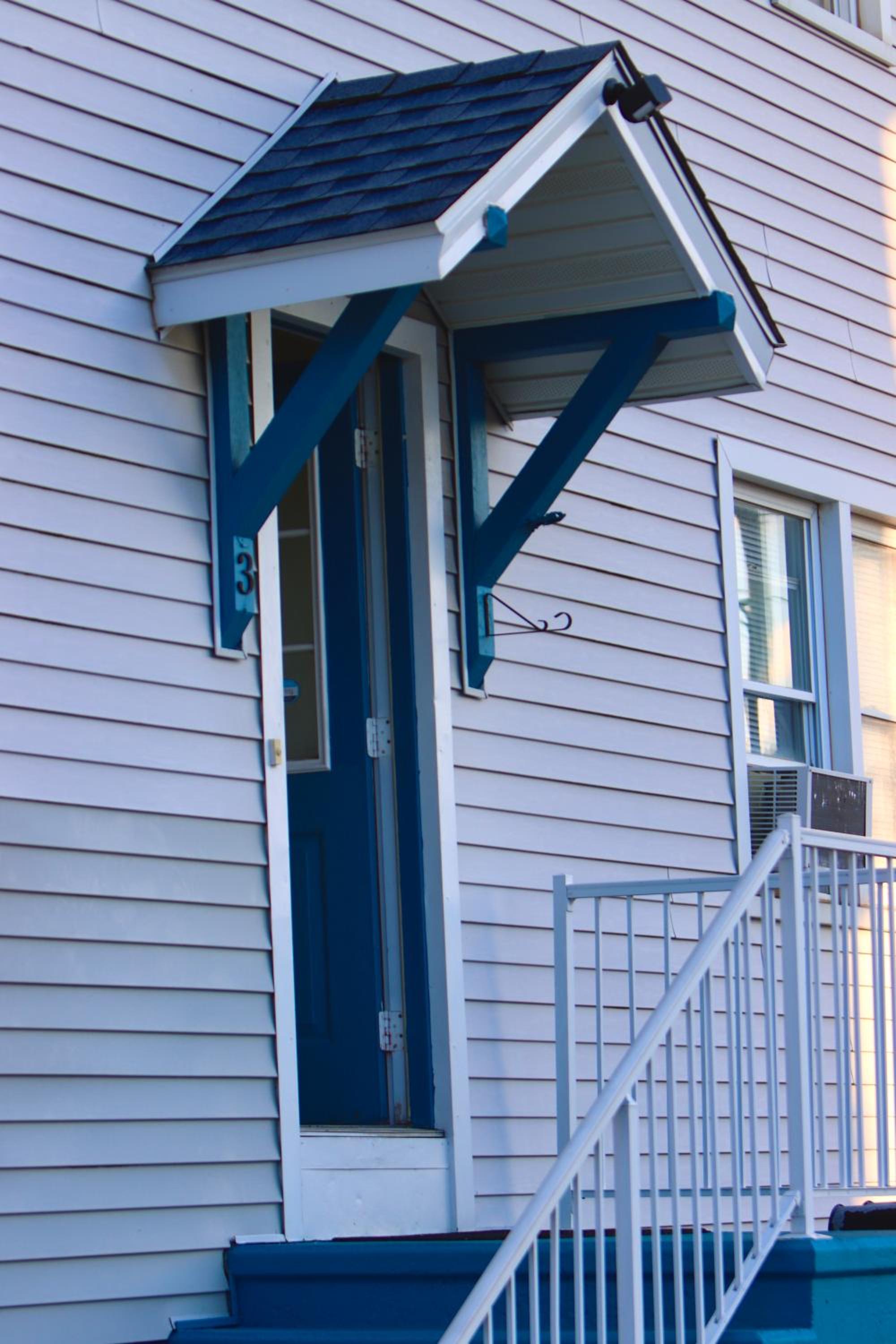 Cozy East Haven Apartment - Walk to Beach! view 4
