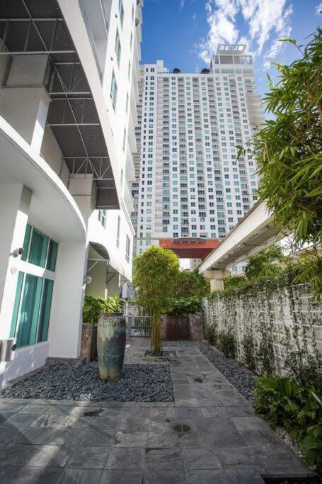 Beautiful Loft in Downtown Miami For 4 people 2208
