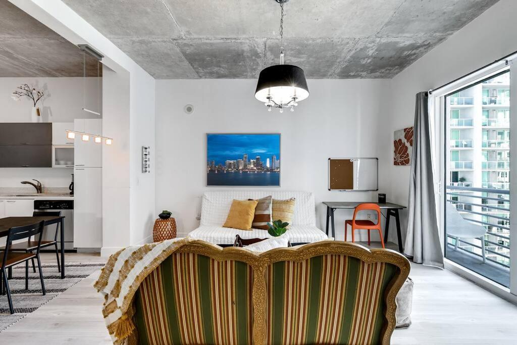 Beautiful Loft in Downtown Miami For 4 people 2208