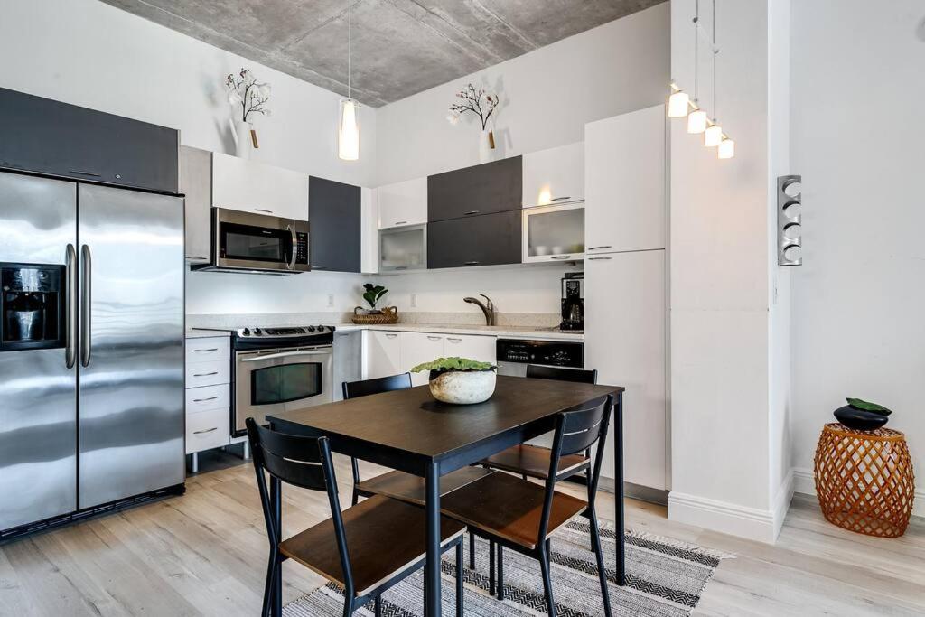 Beautiful Loft in Downtown Miami For 4 people 2208