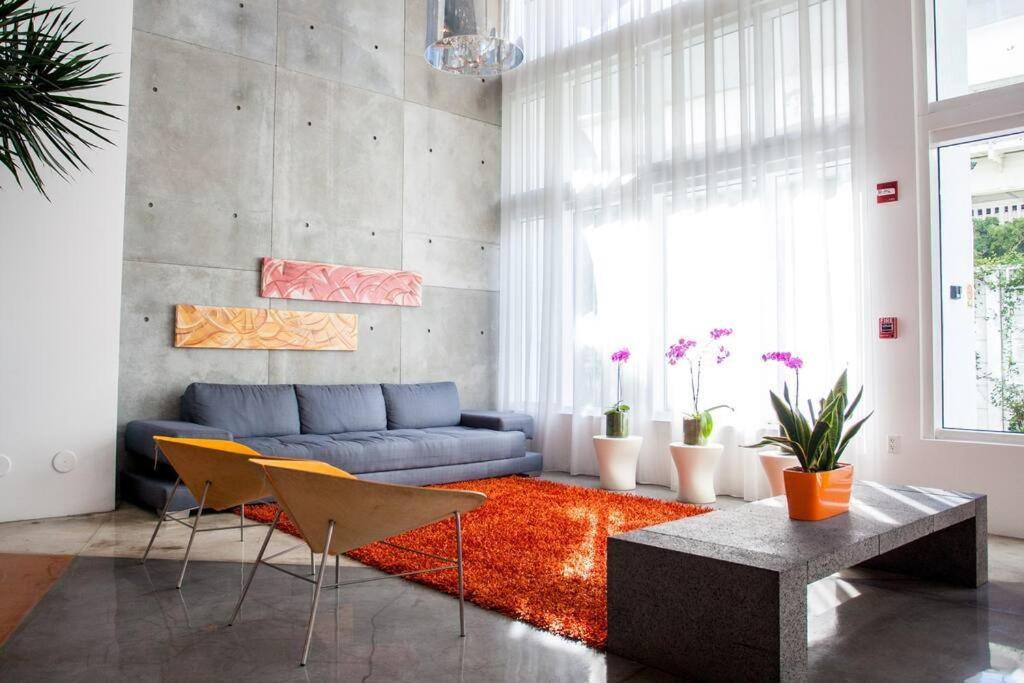 Beautiful Loft in Downtown Miami For 4 people 2208